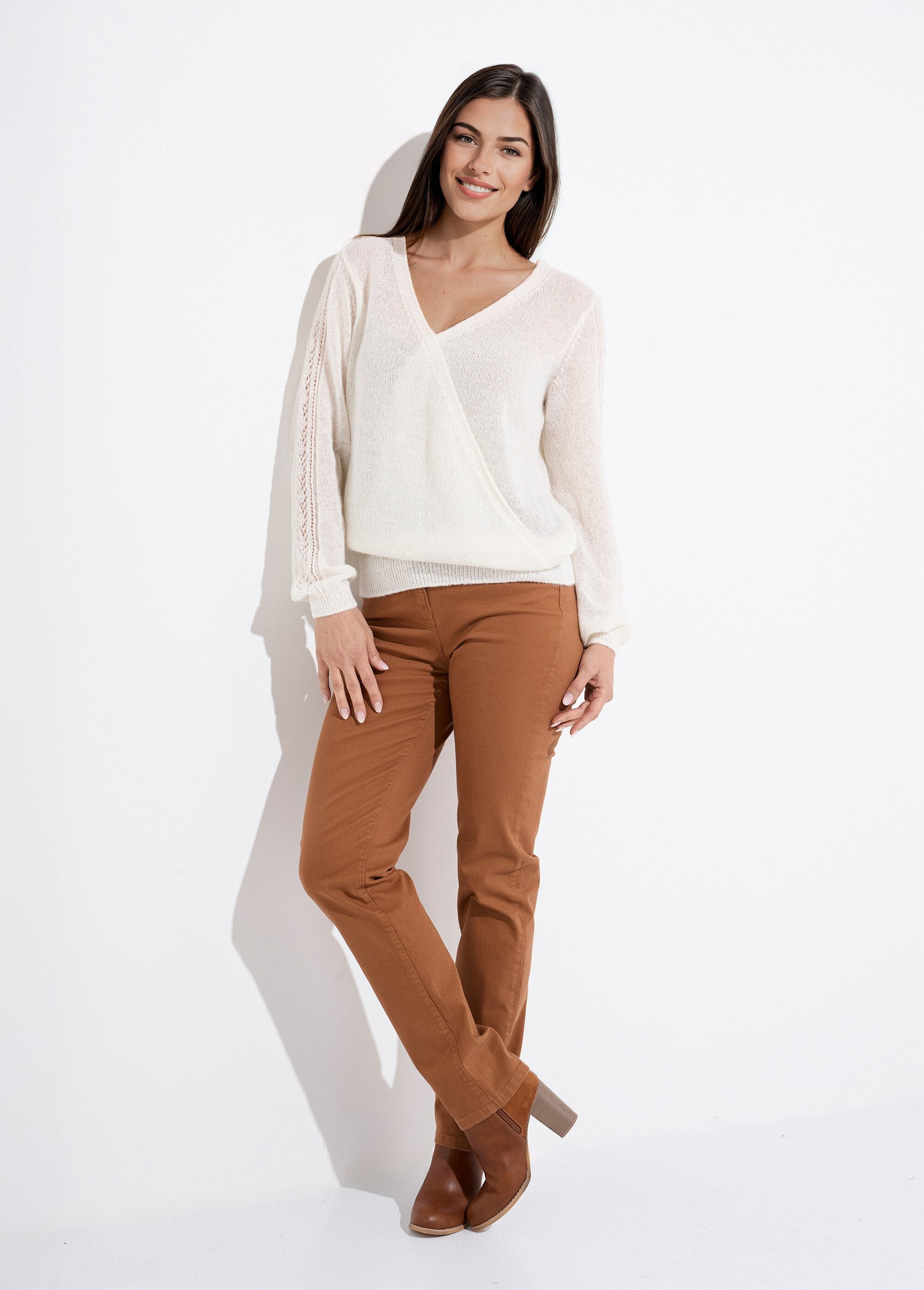 Zachte_wikkeltrui_met_alpaca_en_mohair_Ecru_SF1_slim