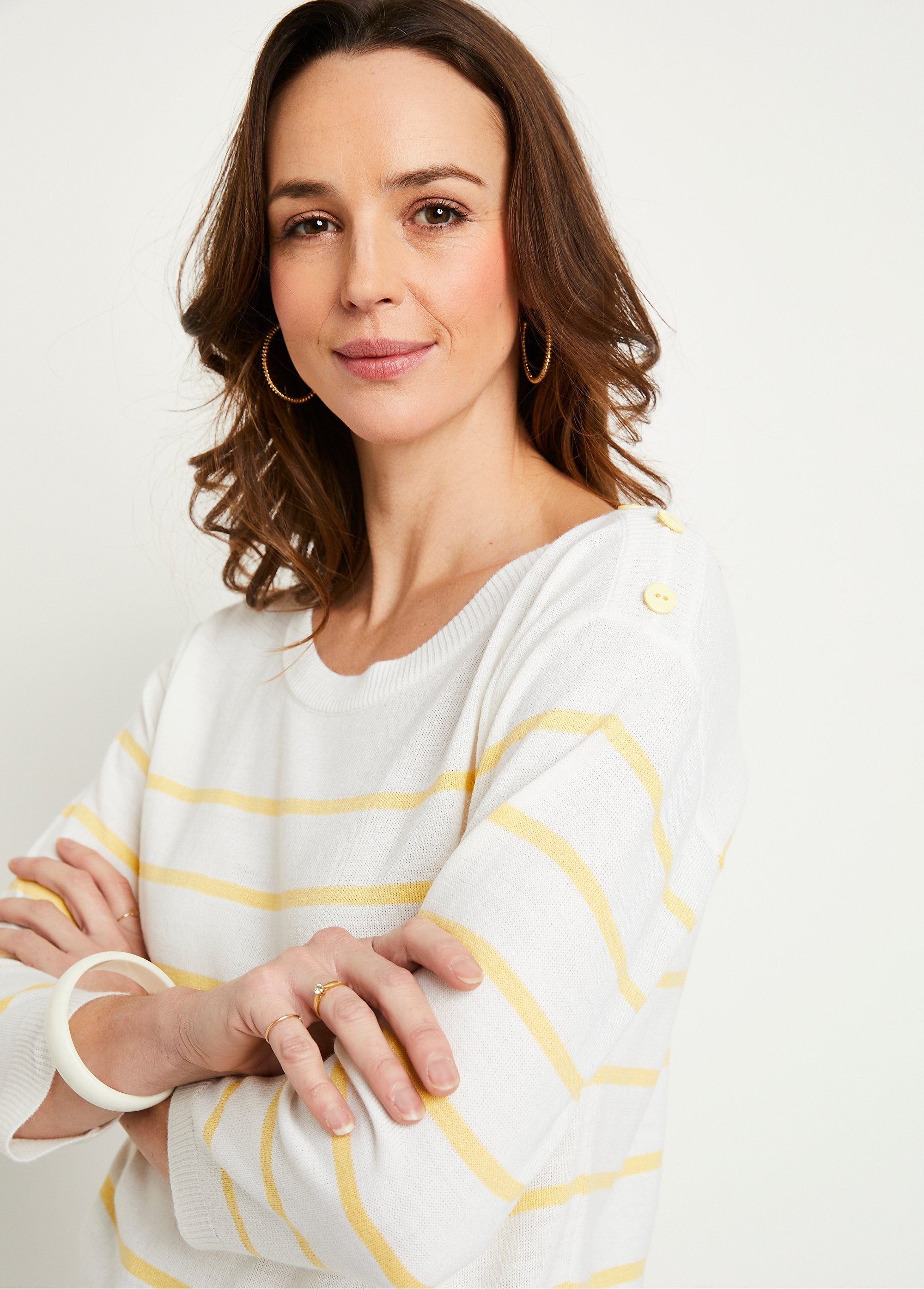Trui_met_dunne_strepen_Wit_en_vanille_DE1_slim
