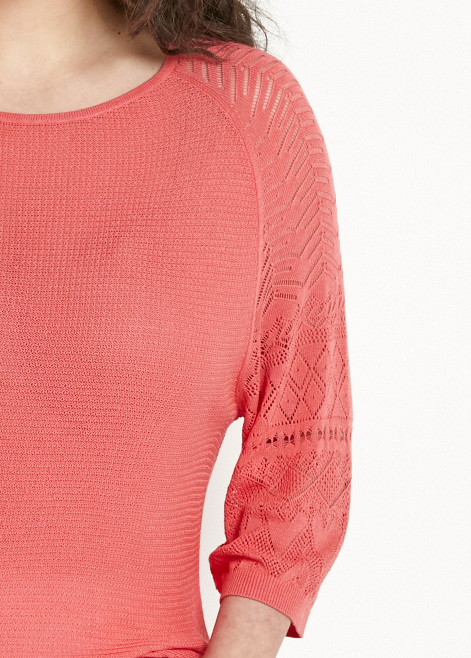 Lichtgewicht_3/4_raglan_mouw_trui_met_ronde_hals_Corail_DE1_curvy