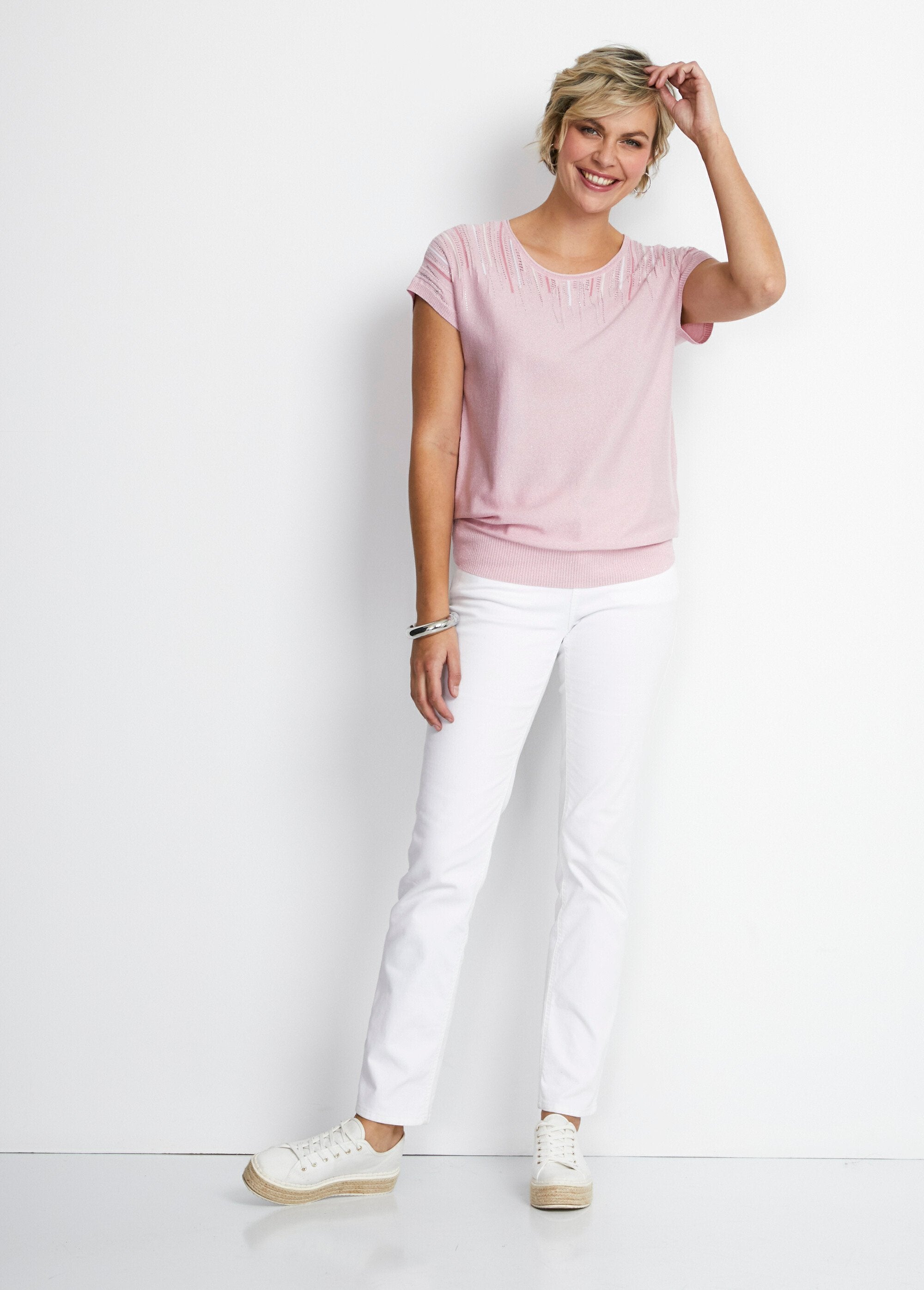 Glinsterende_gebreide_trui_met_kimonomouwen_Rose_SF1_slim