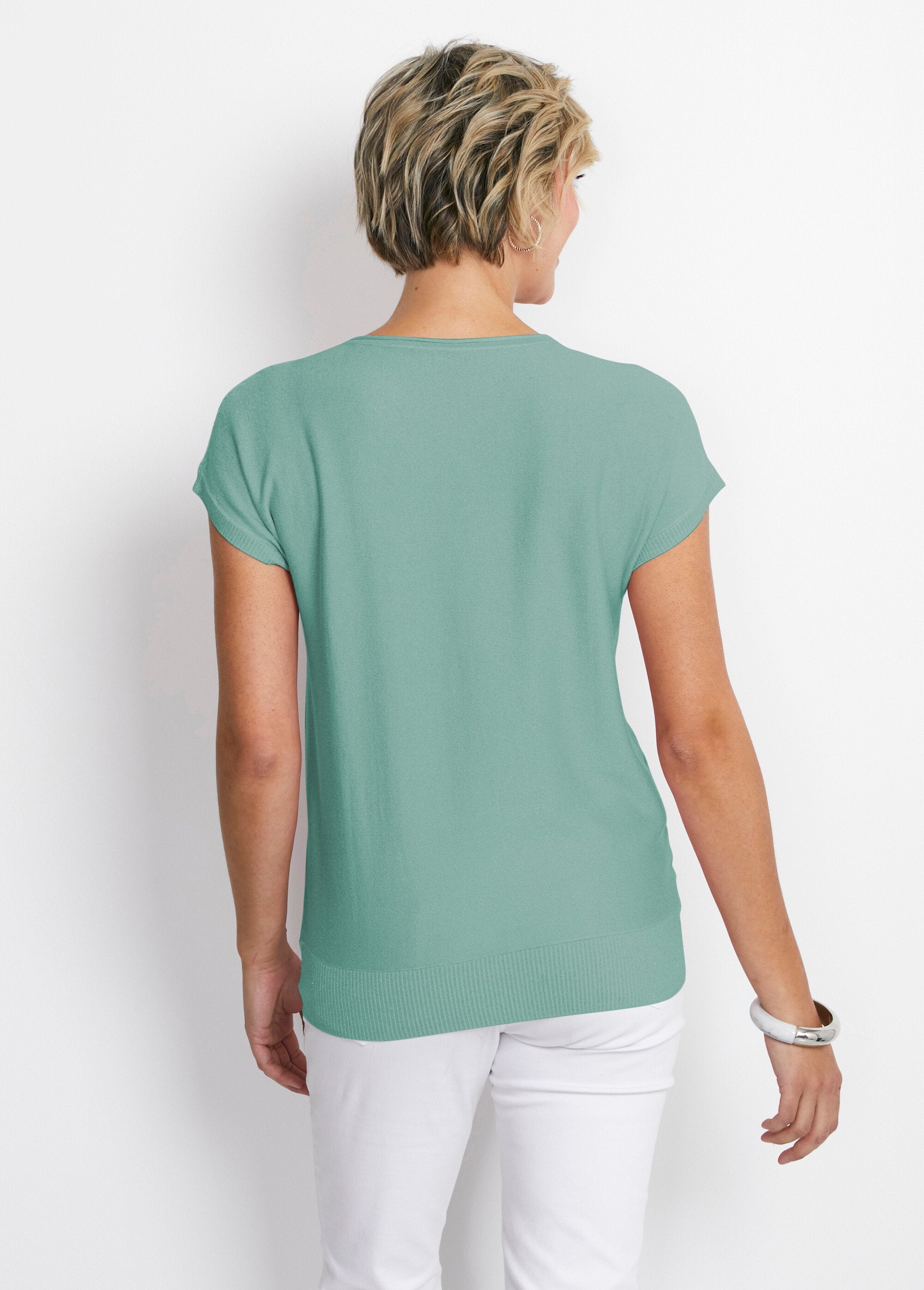 Glinsterende_gebreide_trui_met_kimonomouwen_Aqua_DO1_slim