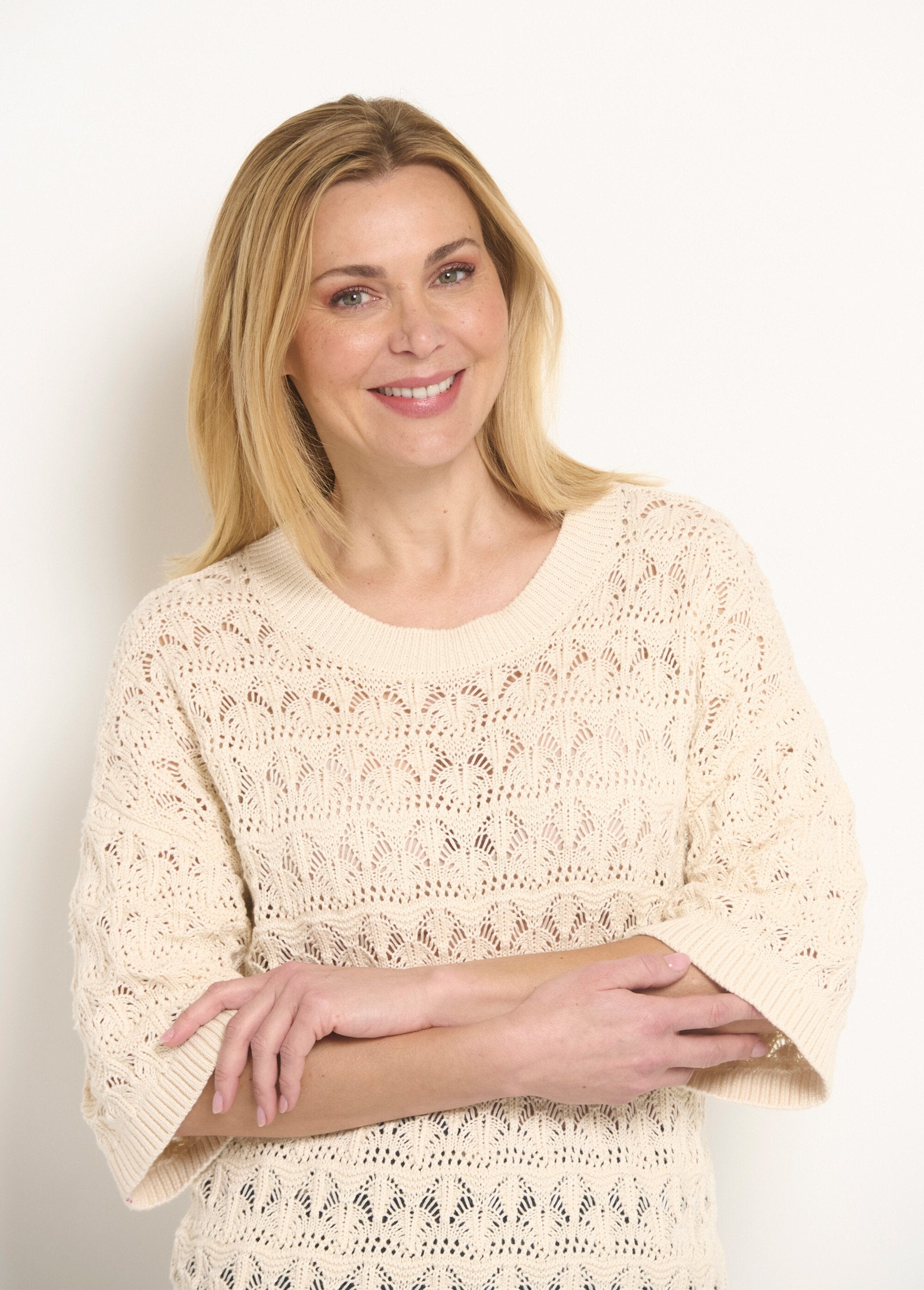 Opengewerkte_trui_met_korte_mouwen_Ecru_DE1_slim