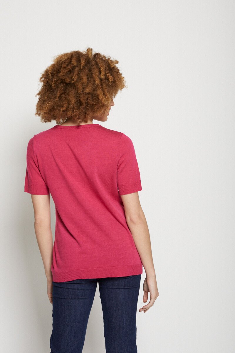 Geborduurde_trui_met_korte_mouwen_Cassis_DO1_slim