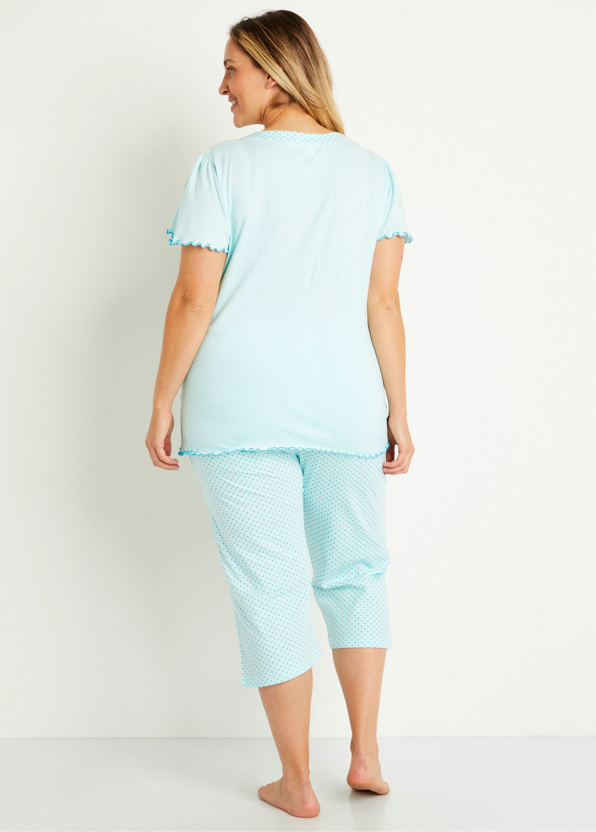 Korte_pyjama_van_bedrukte_katoen_Aqua_DO1_curvy