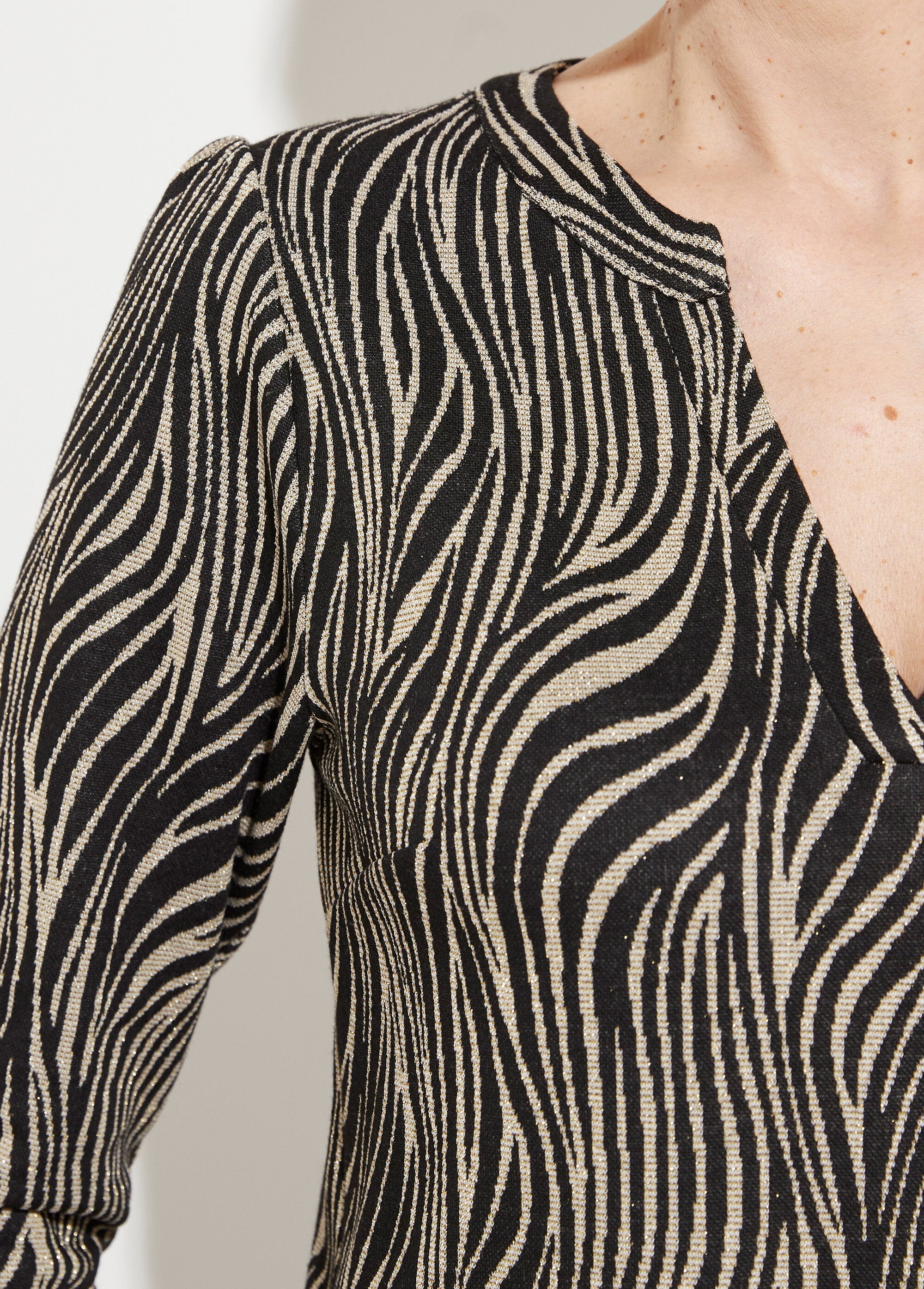 Korte_losvallende_zebrajacquard_jurk_Noir_et_blanc_DE2_slim