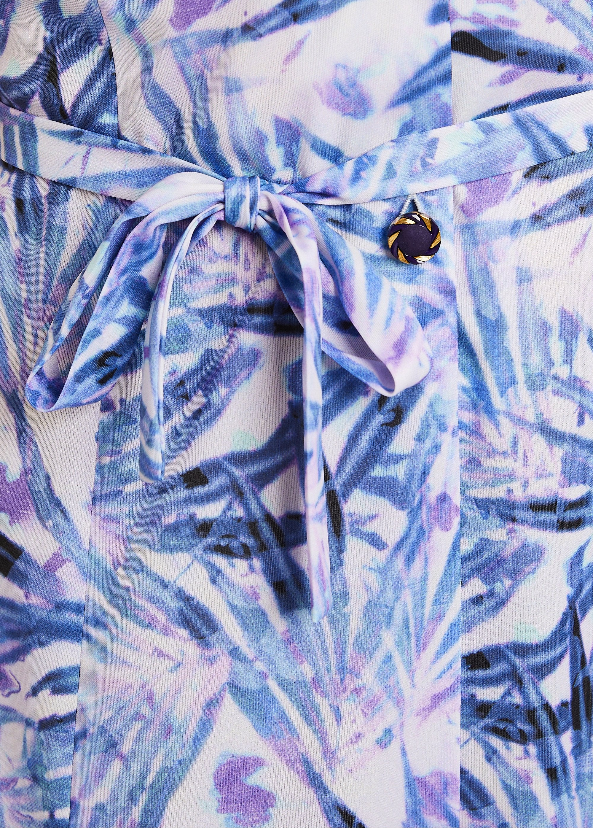 Bedrukte_zonnejurk_Blauw_en_paars_DE2_slim