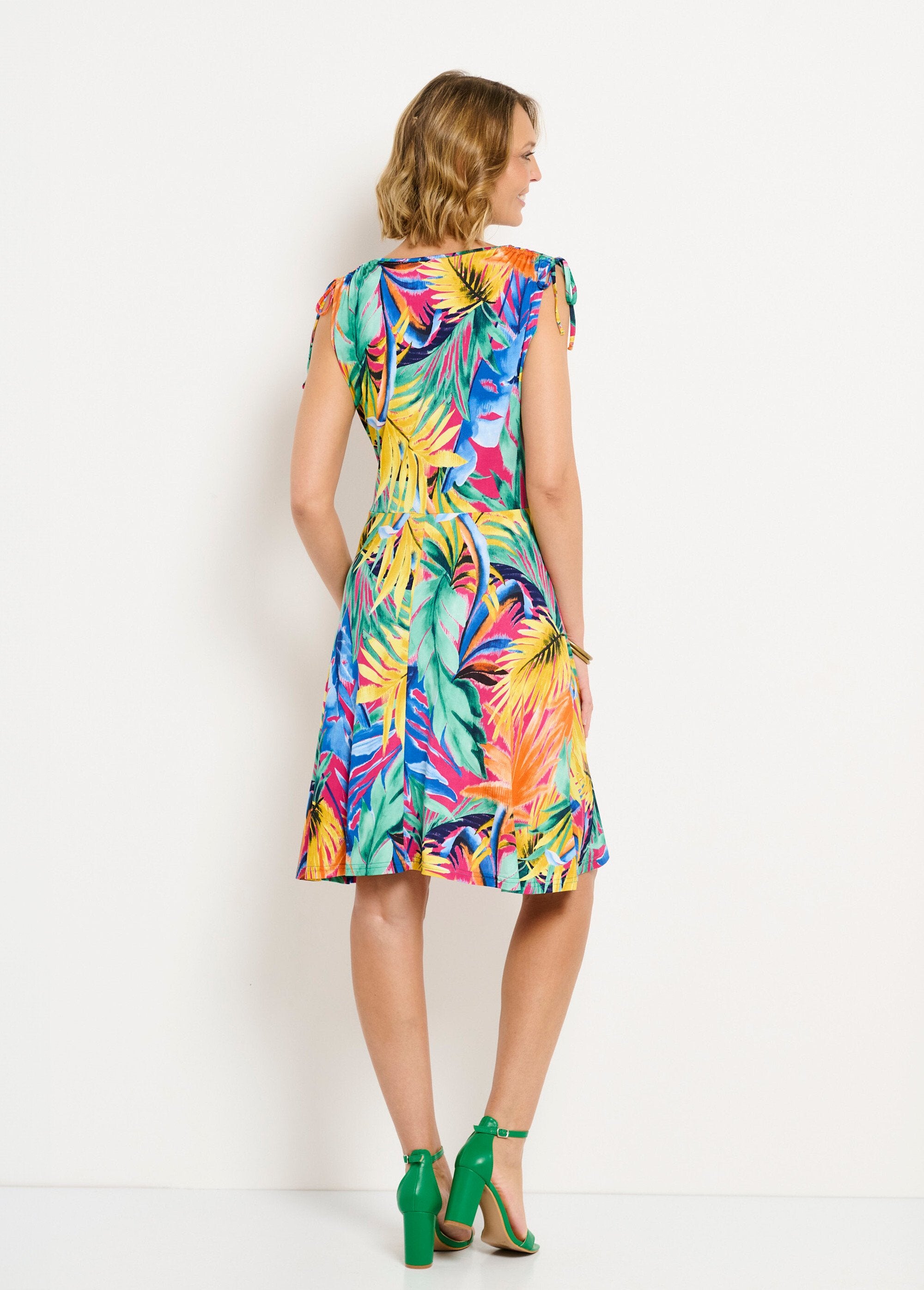 Korte_wikkeljurk_met_tropische_print_Multicolore_DO1_slim