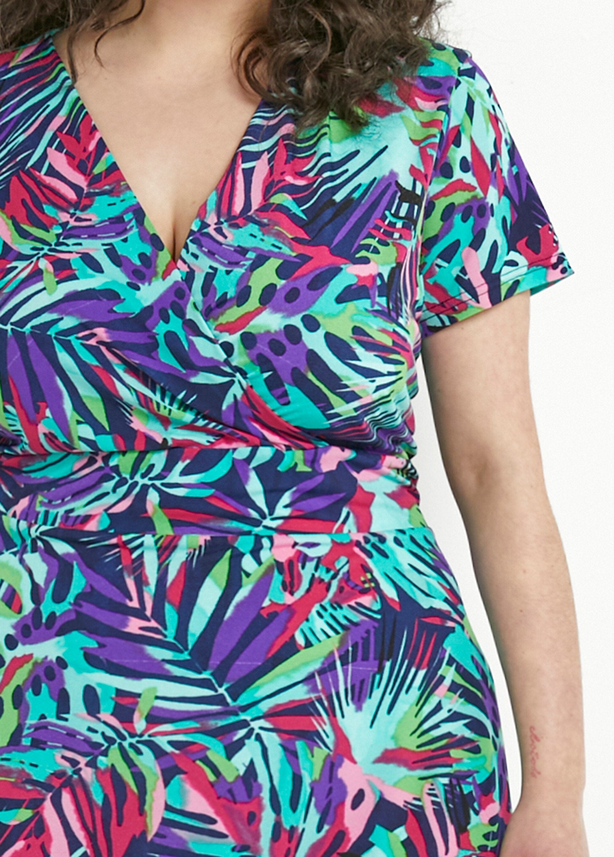 Korte_wikkeljurk_met_print_Multicolore_DE1_curvy