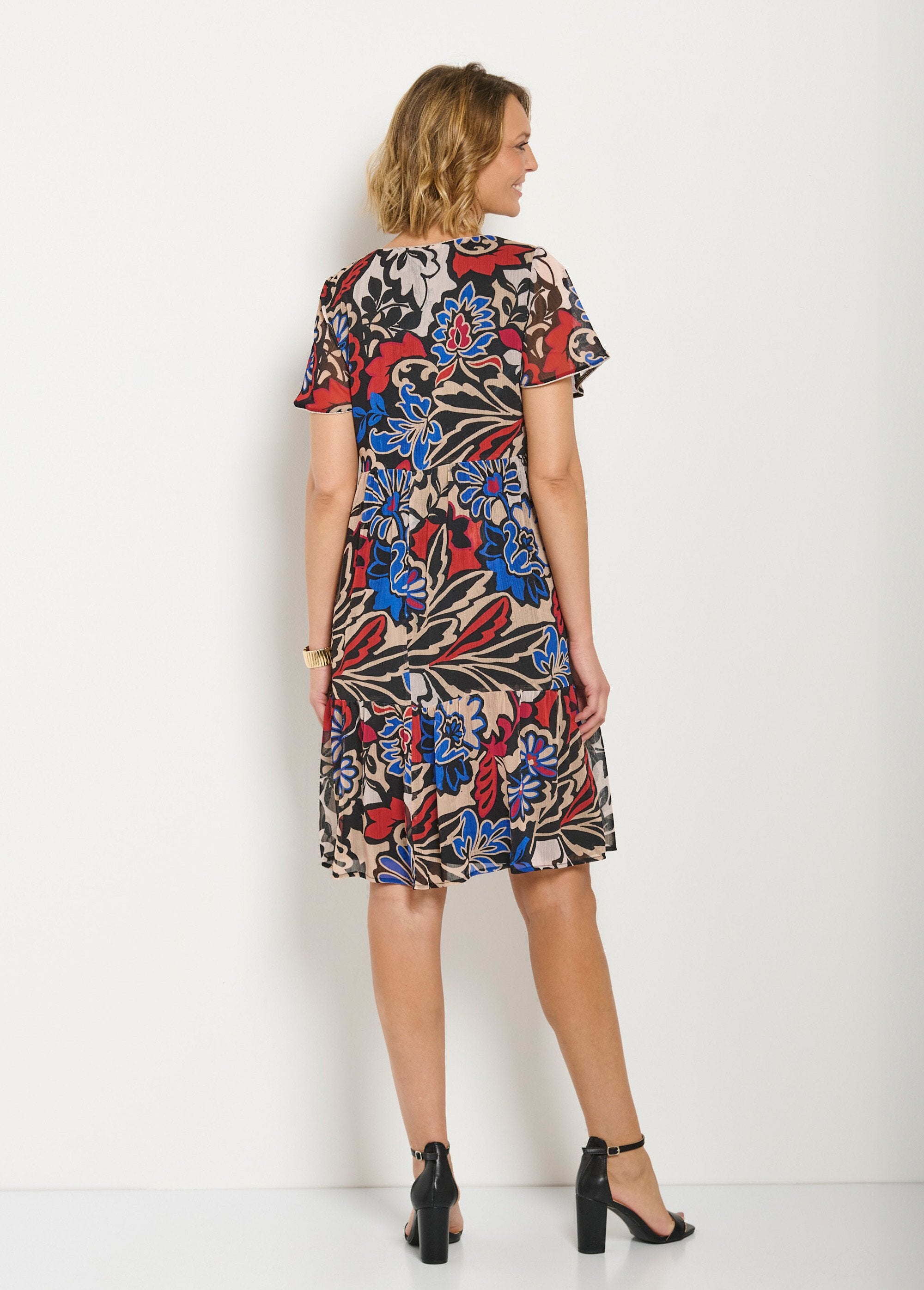 Korte_jurk_met_print_in_voile_Noir_et_ecru_DO1_slim