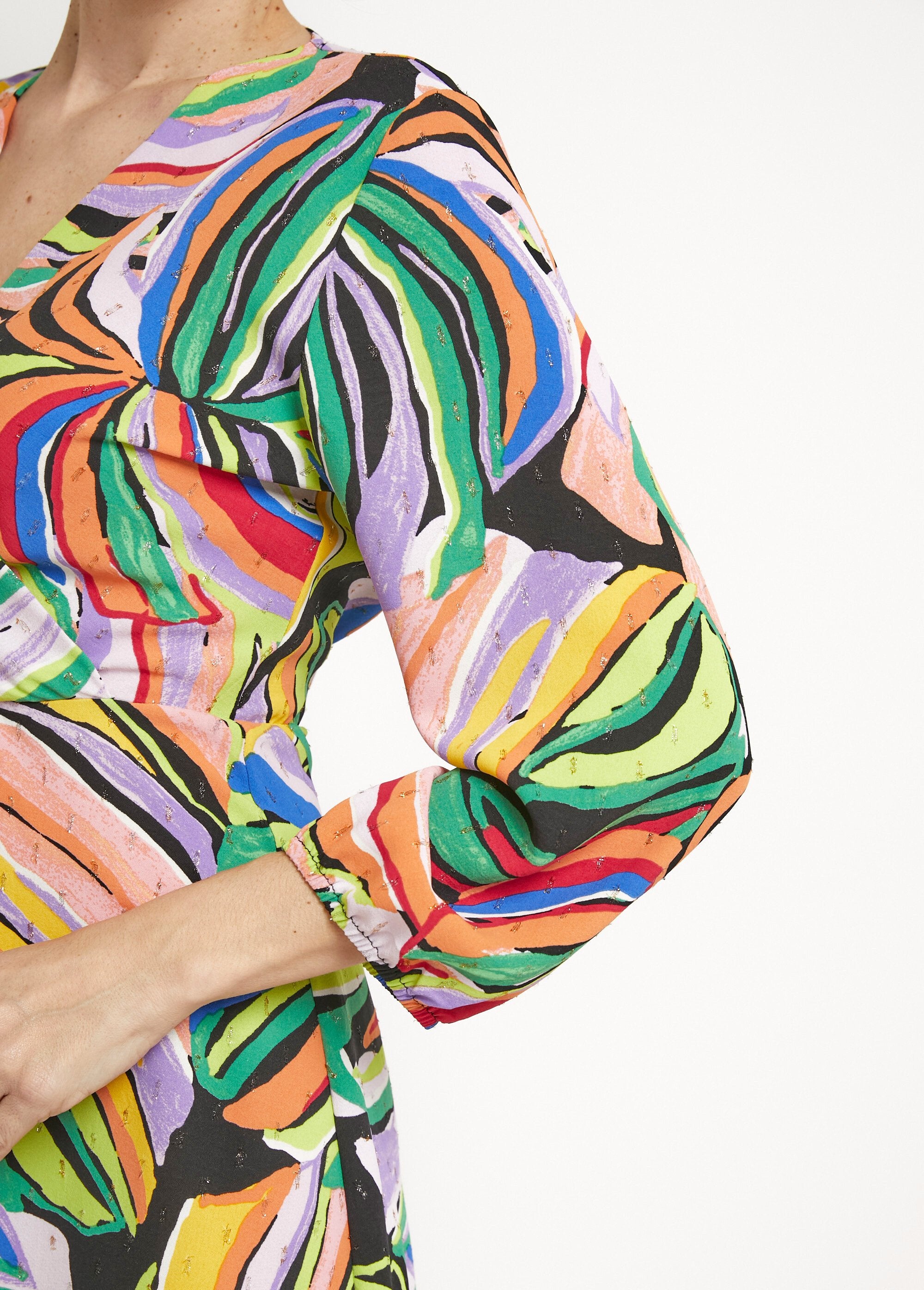 Korte_jurk_met_grafische_bladprint_Multicolore_DE2_slim