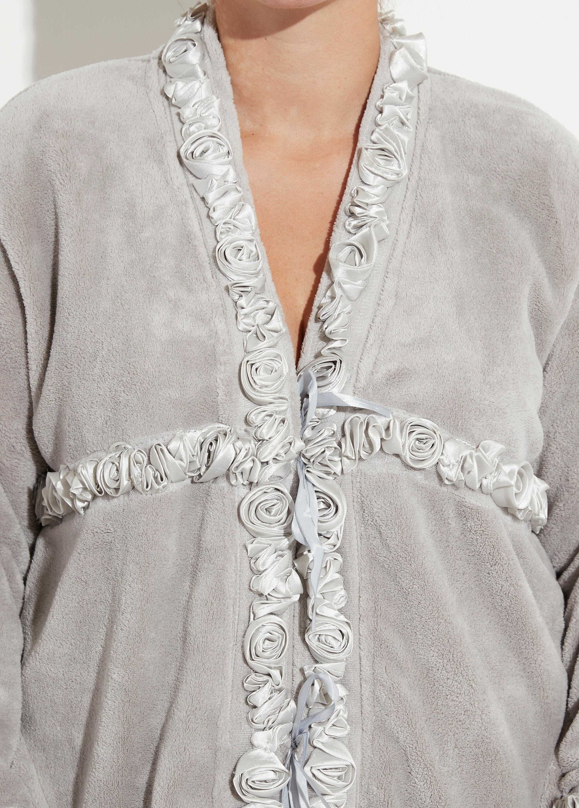 Fleece_kamerjas,_roze_details_Gris_DE1_curvy