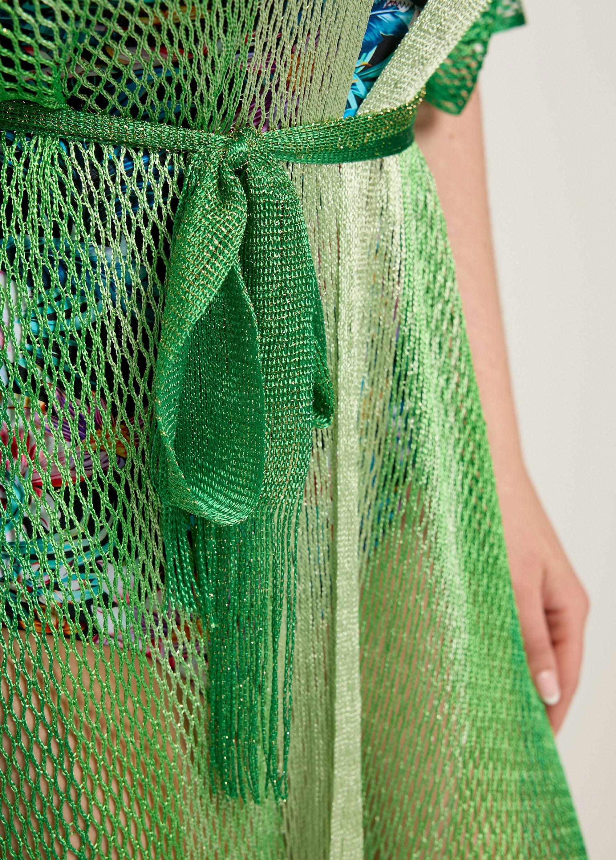 Veelkleurige_gebreide_strandjurk_Vert_DE2_curvy