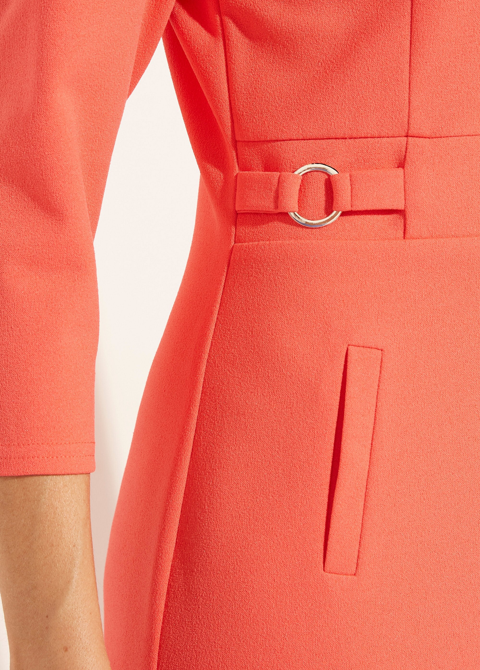 Rechte_jurk_met_3/4_mouwen_in_zacht_breisel_Corail_DE2_slim