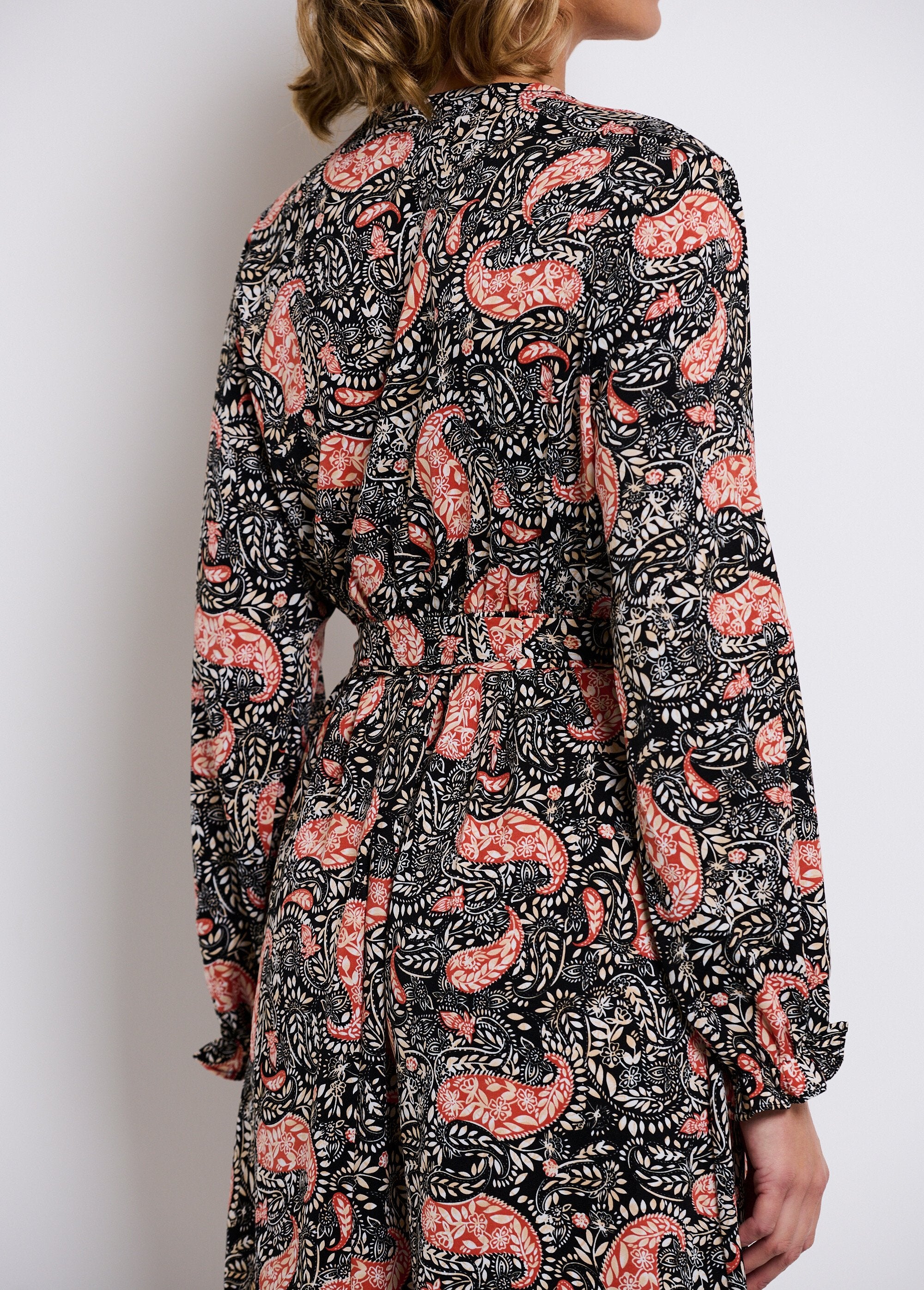 Maxi-jurk_met_elastiek_in_de_taille_Noir_et_brique_DE2_slim