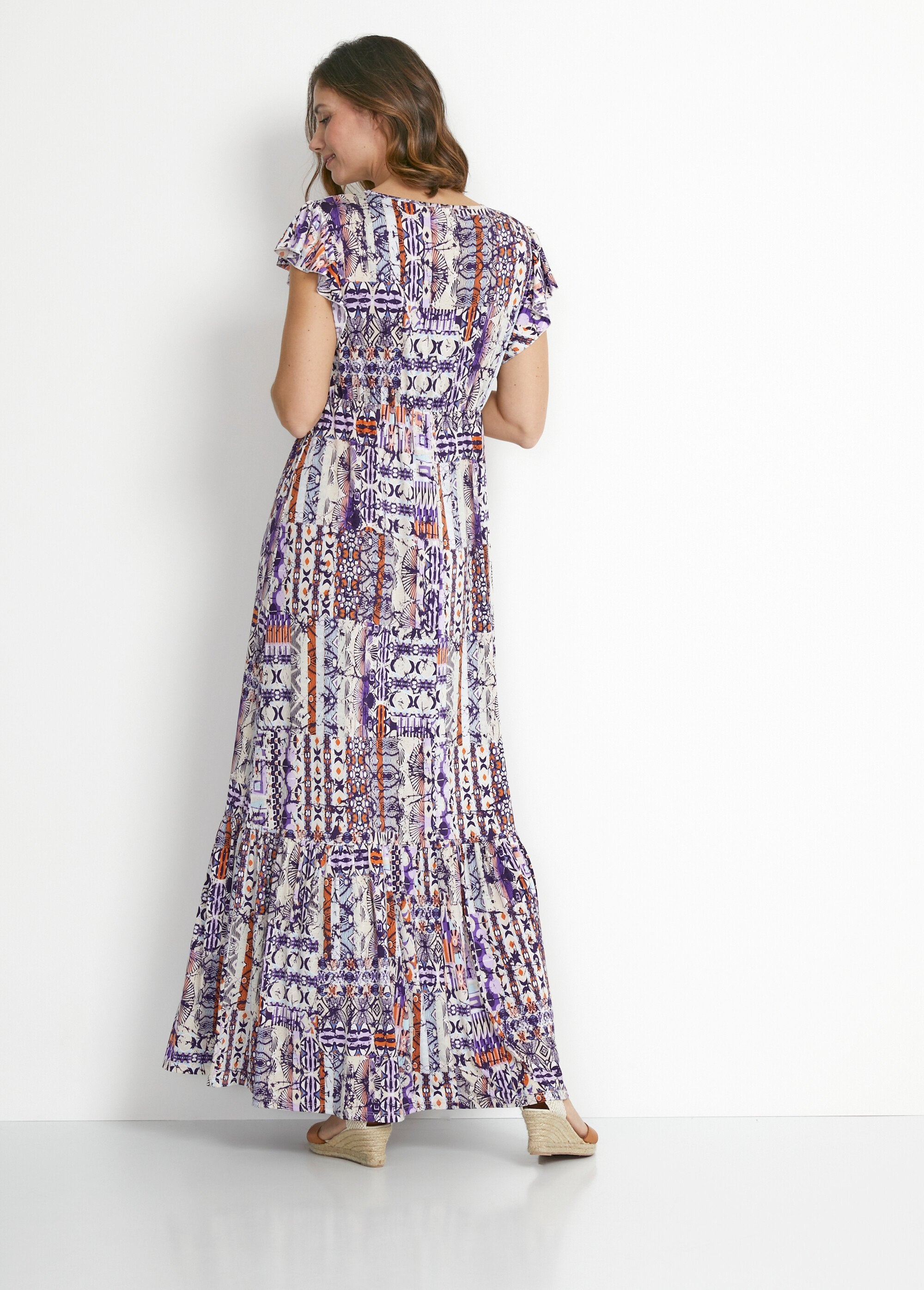 Bedrukte_maxi-jurk_met_ruches_en_korte_mouwen_Parme_et_orange_DO1_slim