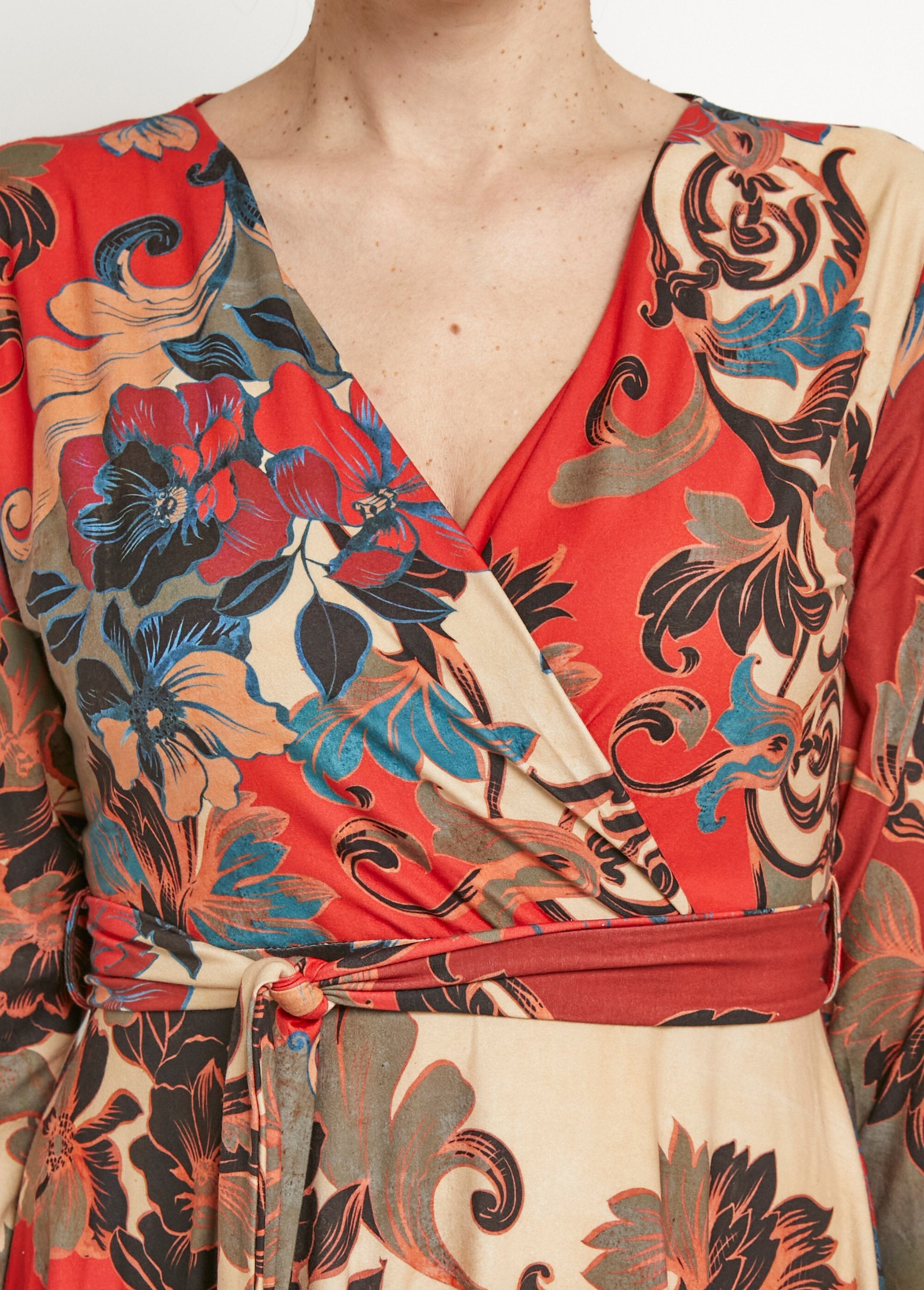 Wikkeljurk_met_stretch,_Japans_motief_Orange_et_beige_DE1_slim