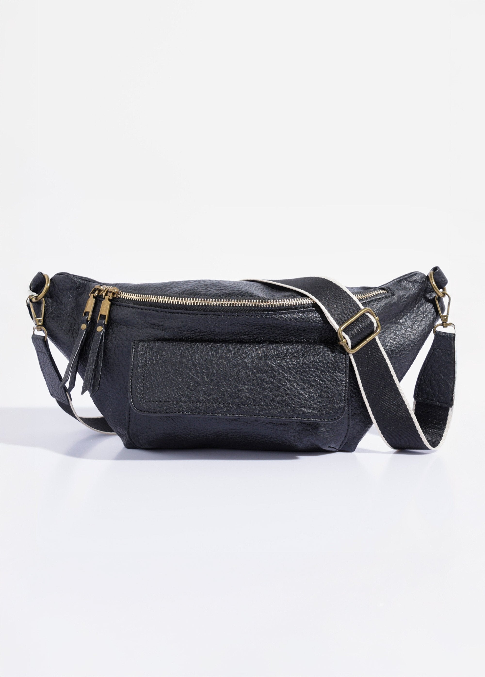 Multi-pocket_heuptasje_met_vintage-effect_Noir_FA1_slim