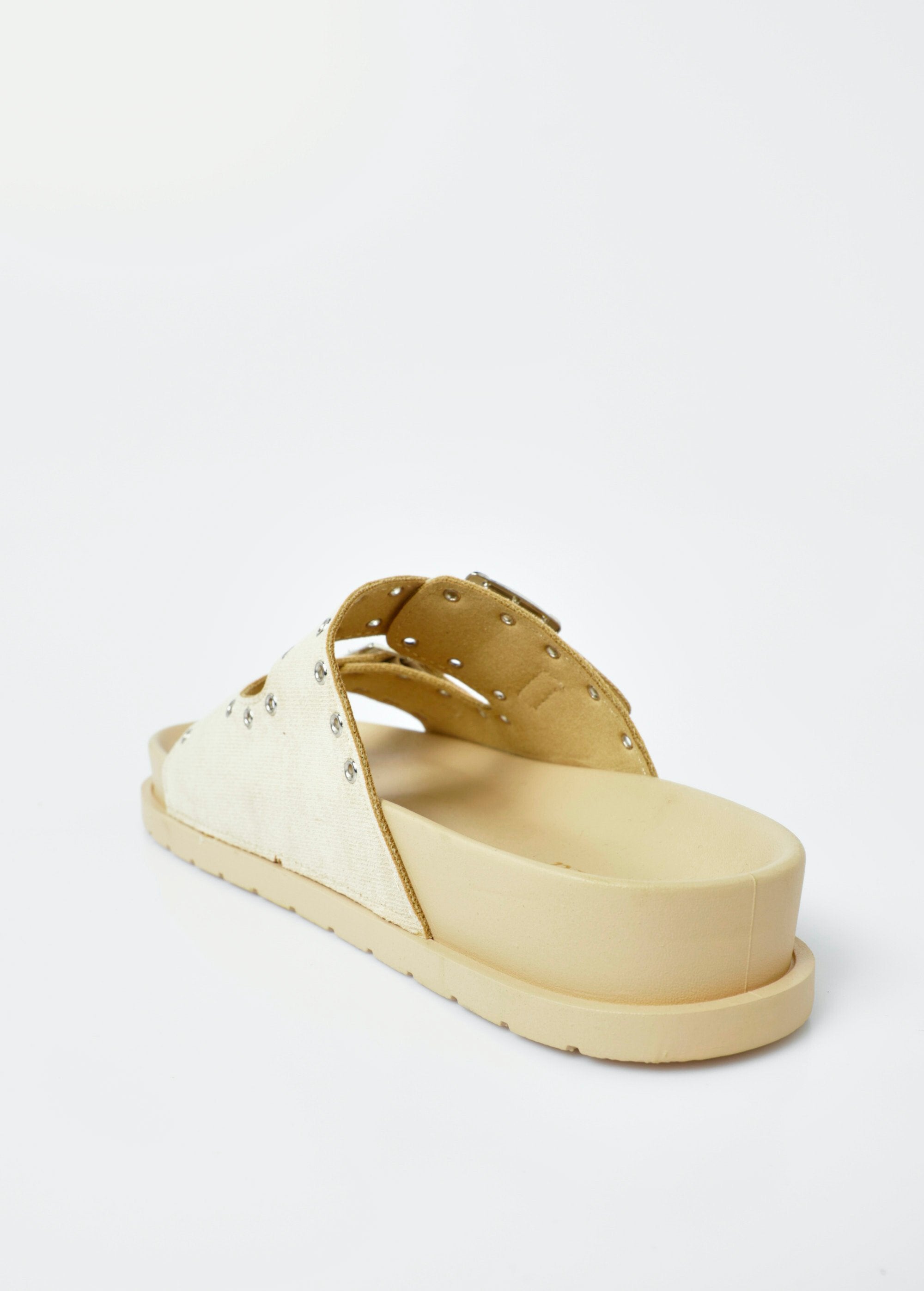 Ergonomische_sandalen_met_gespen_en_klinknagels_Beige_DO1_slim