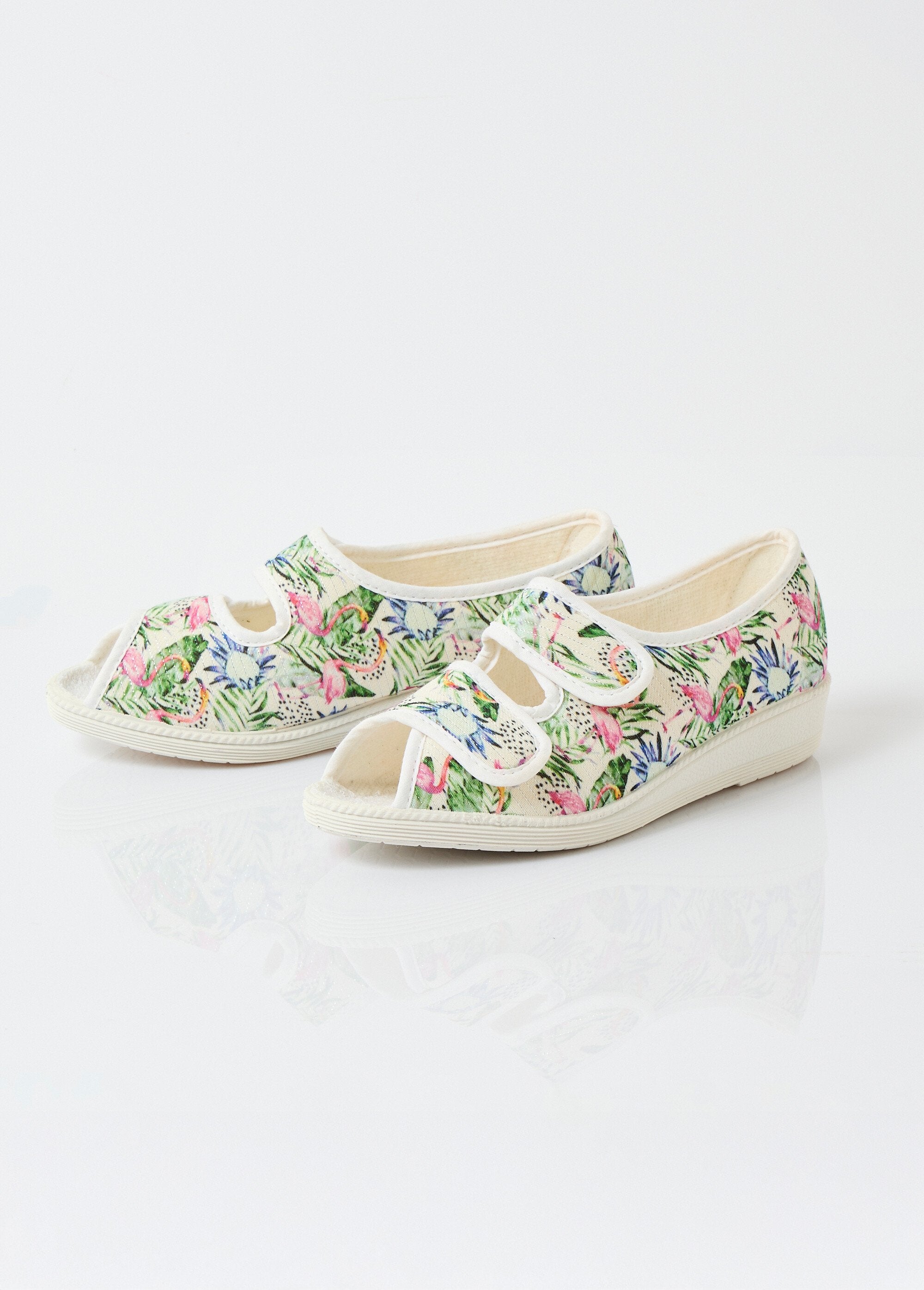 Comfortabele_sandalen_met_open_teen_Gedrukt_DE1_slim