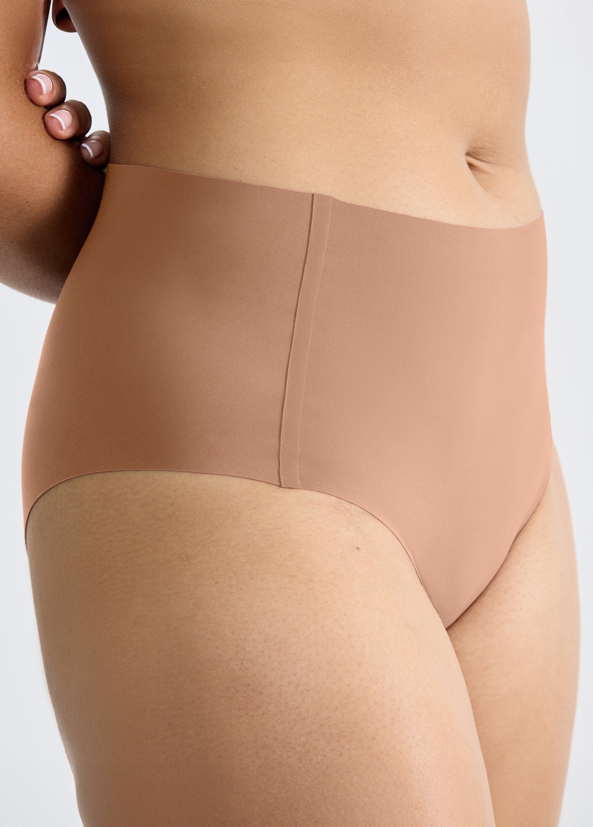 Sloggi®_-_Onzichtbare_slip_met_hoge_taille_Peau_DE1_slim