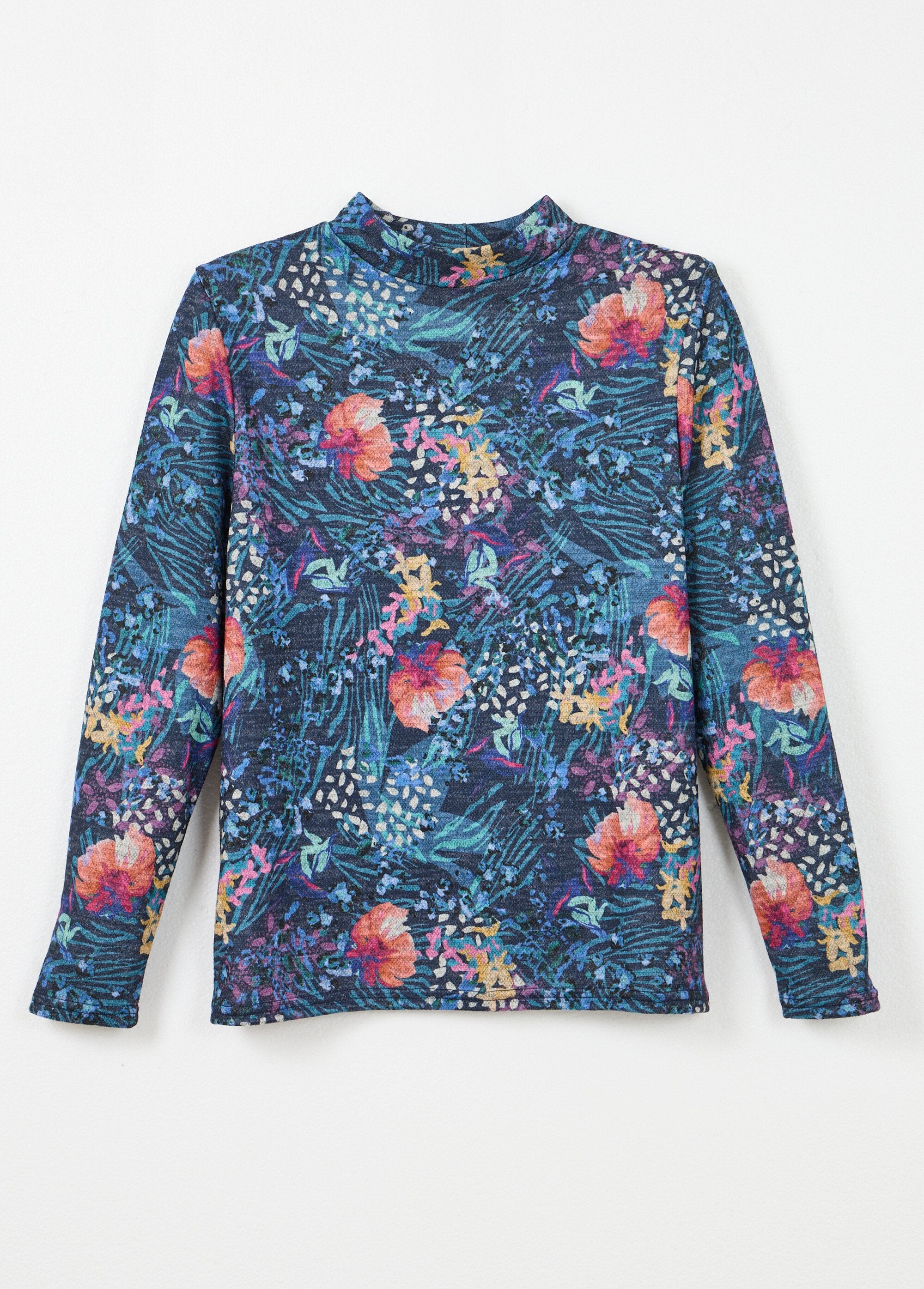 Warme_korte_trui_met_opstaande_kraag_Cassis_et_bleu_AP1_slim