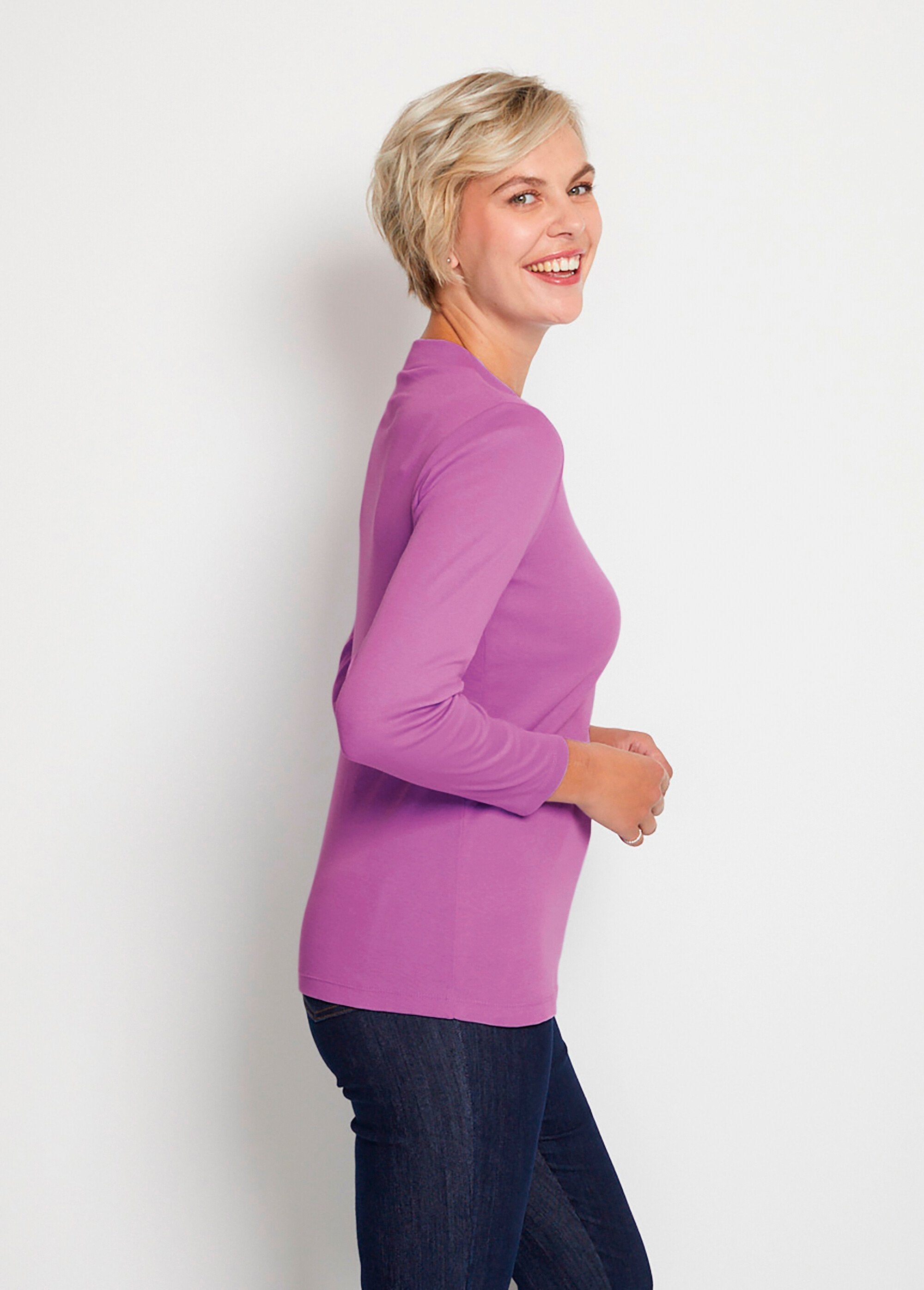 Zacht_gebreide_lange_trui_Uni_cassis_DR1_slim