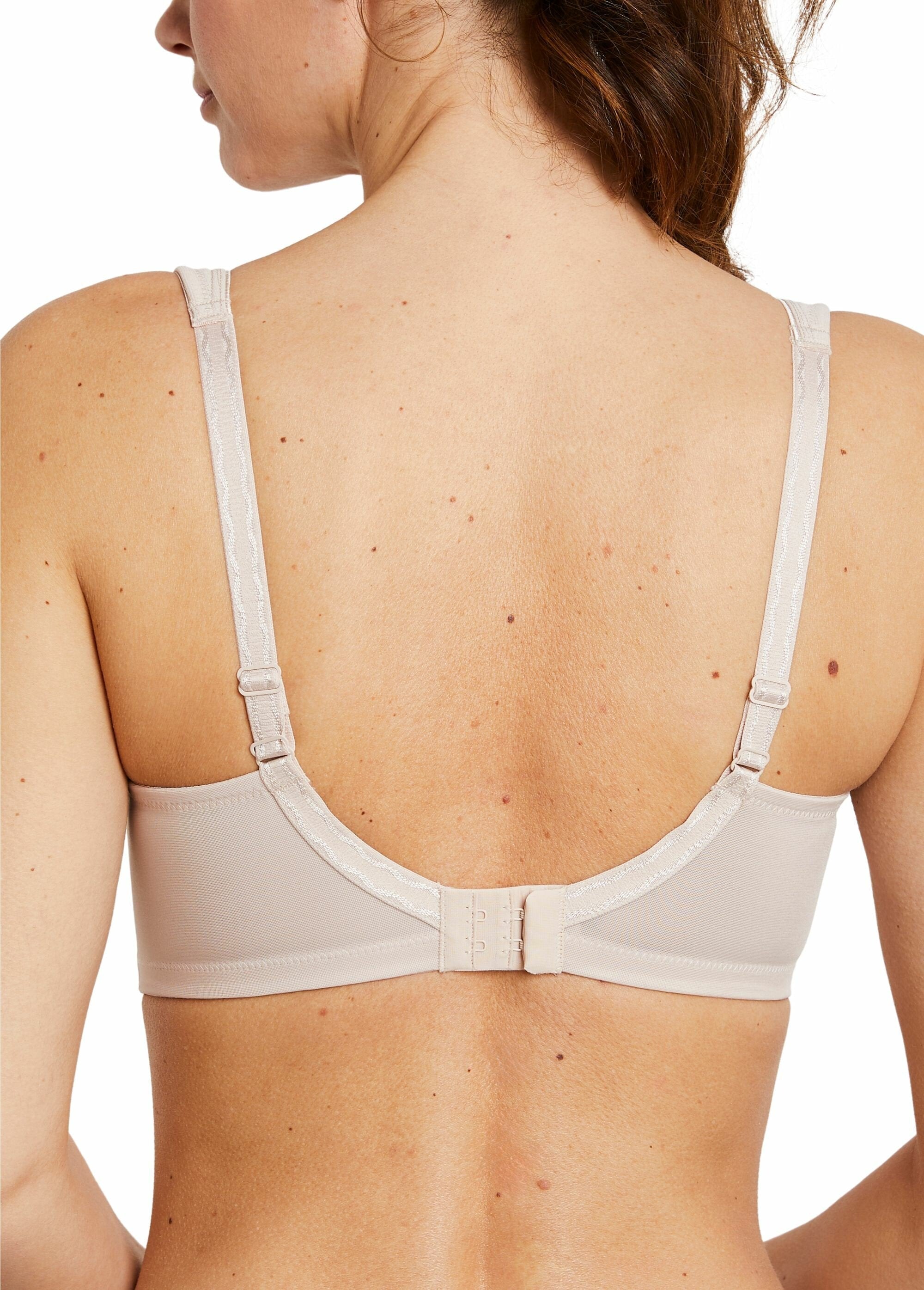 Beugelbeha_met_geborduurde_tule_Poudre_DO1_slim