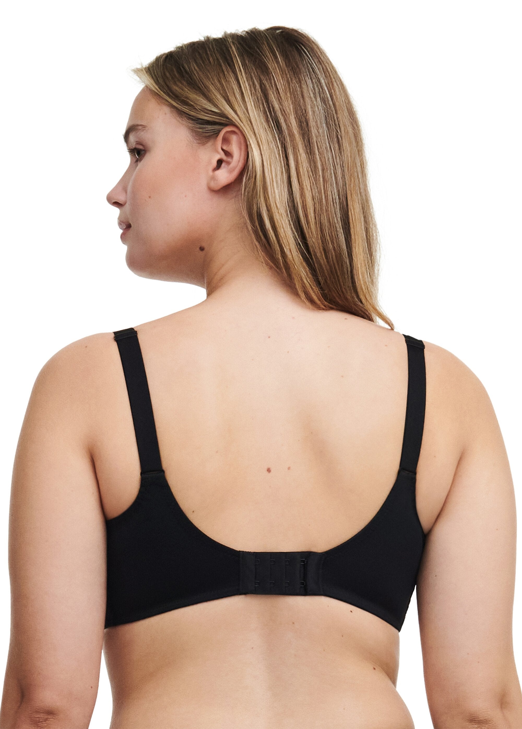 ®_Chantelle_-_Beugel_push-up_bh_Noir_DO1_slim