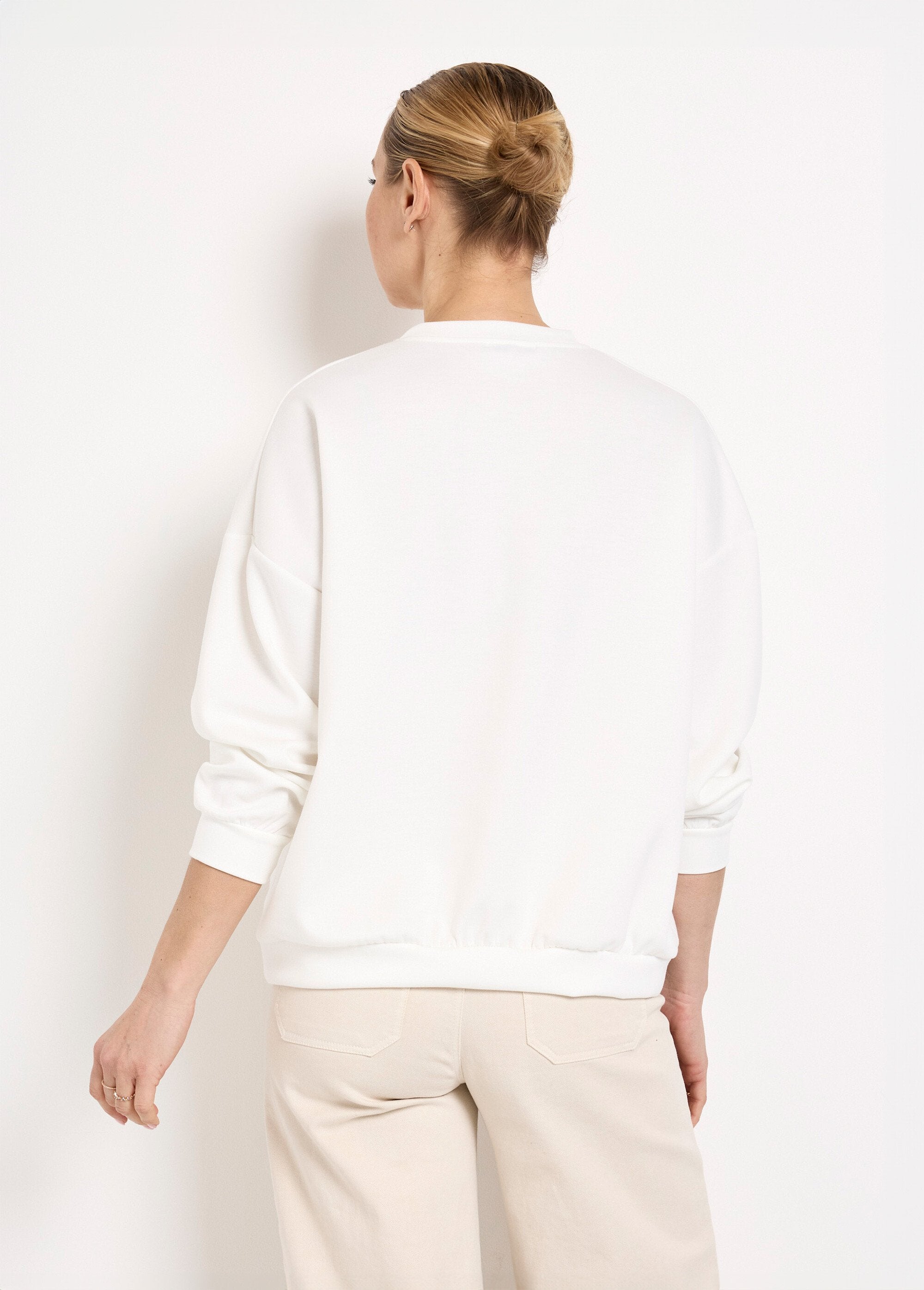 Sweater_met_ronde_hals,_Citroenpatroon,_zacht_breisel_Blanc_DO1_slim