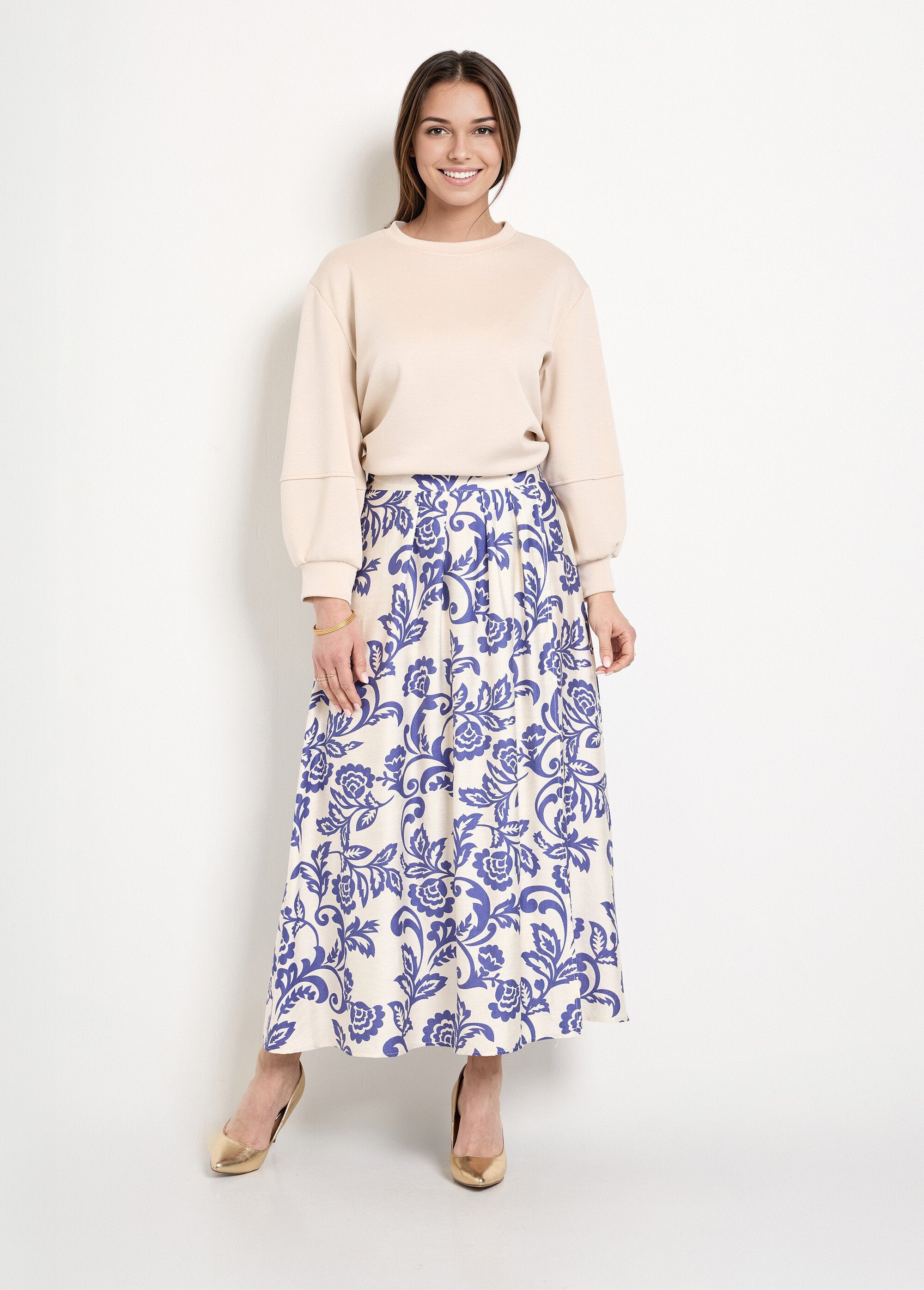 Zacht_gebreid_sweatshirt_met_ronde_hals_Sable_SF1_slim