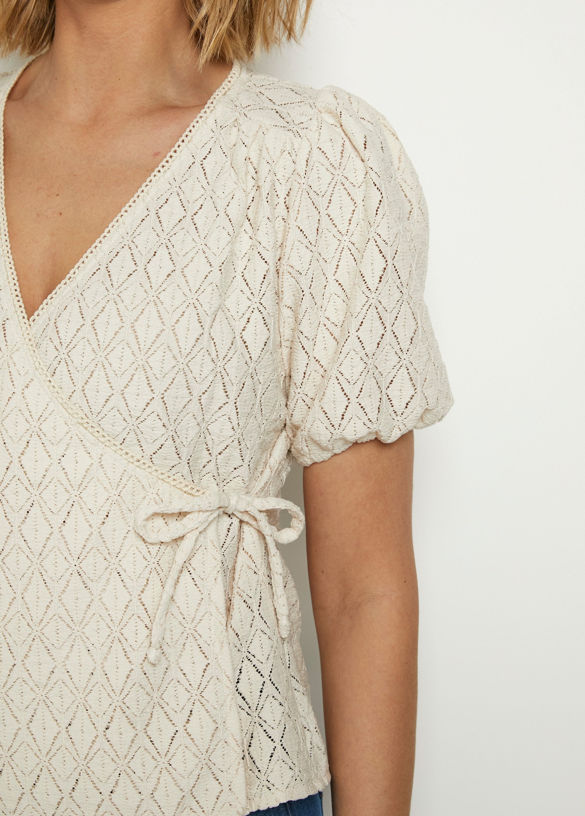 T-shirt_met_ballonmouwen_Ecru_DE2_slim