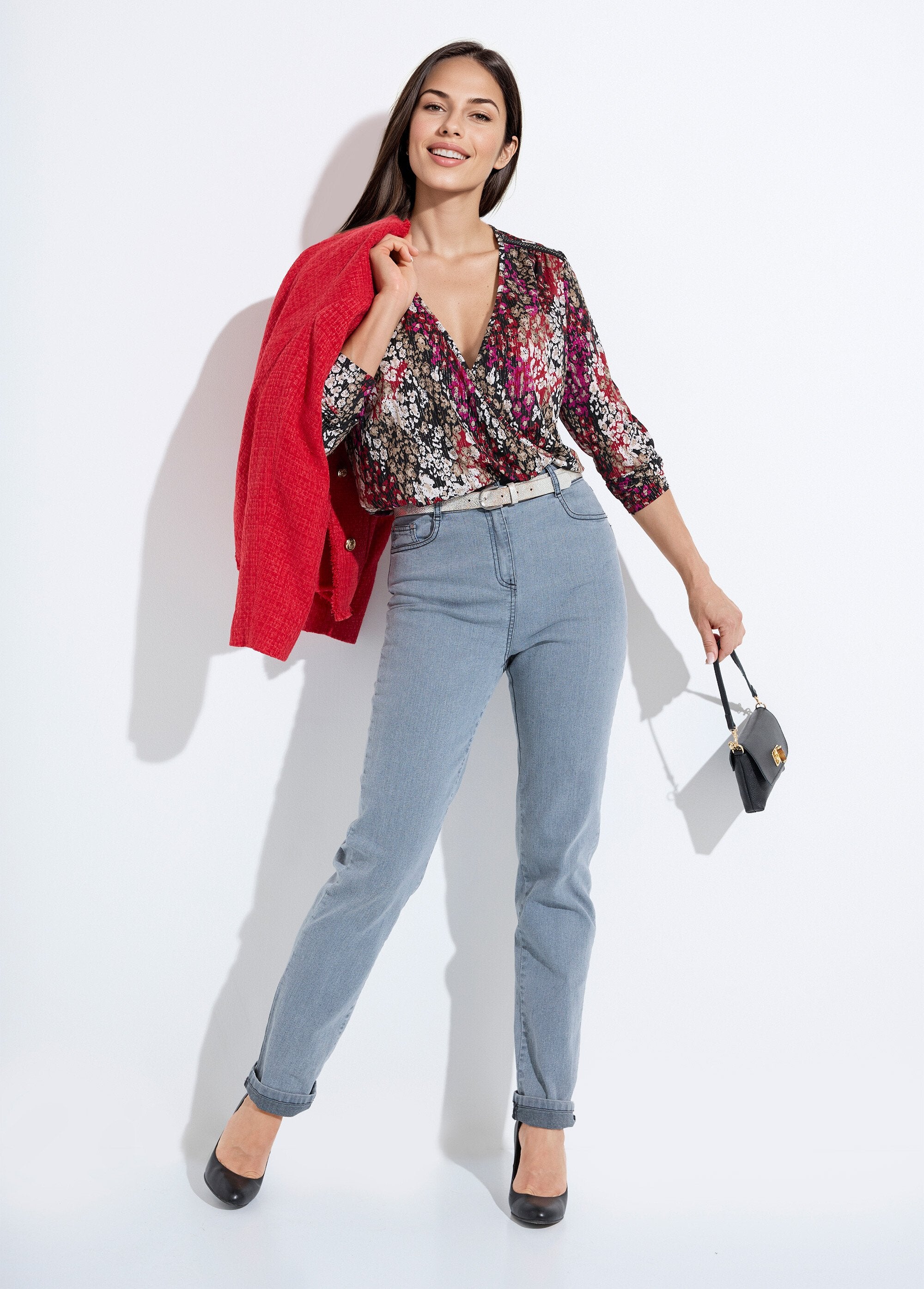 Wikkel_T-shirt_met_iriserende_print_van_jersey_Noir_et_rouge_SF1_slim