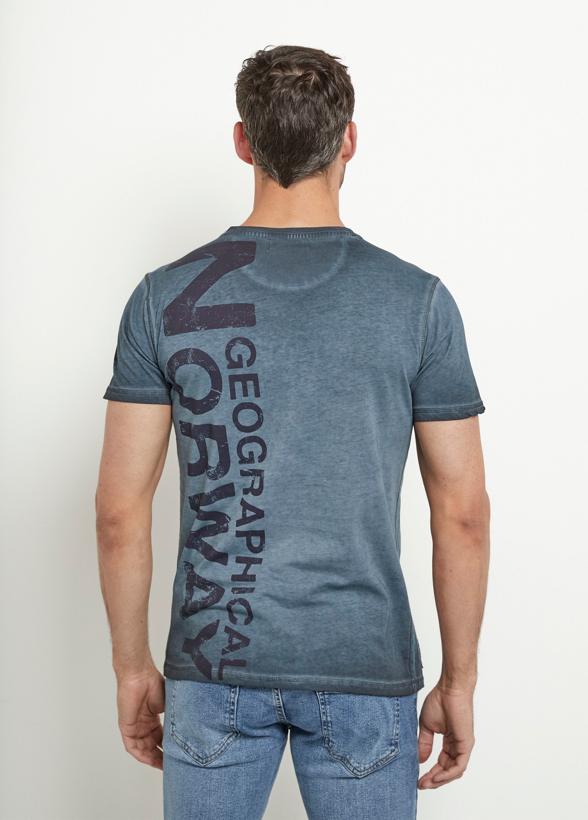 Geborduurd_vlag_t-shirt_Marine_DO1_slim