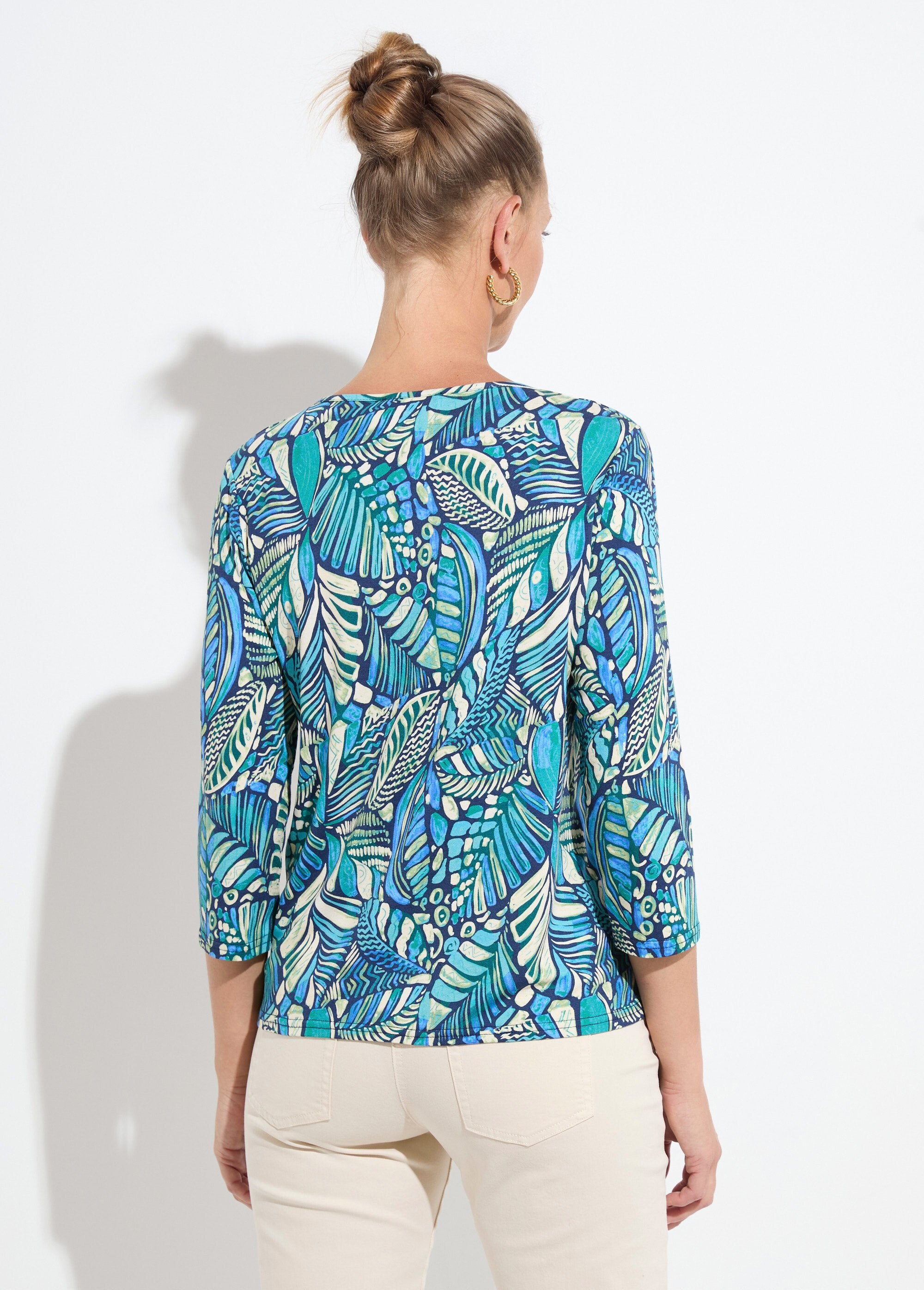 T-shirt_met_patchworkprint_en_ronde_hals_Bleu_et_vert_DO1_slim