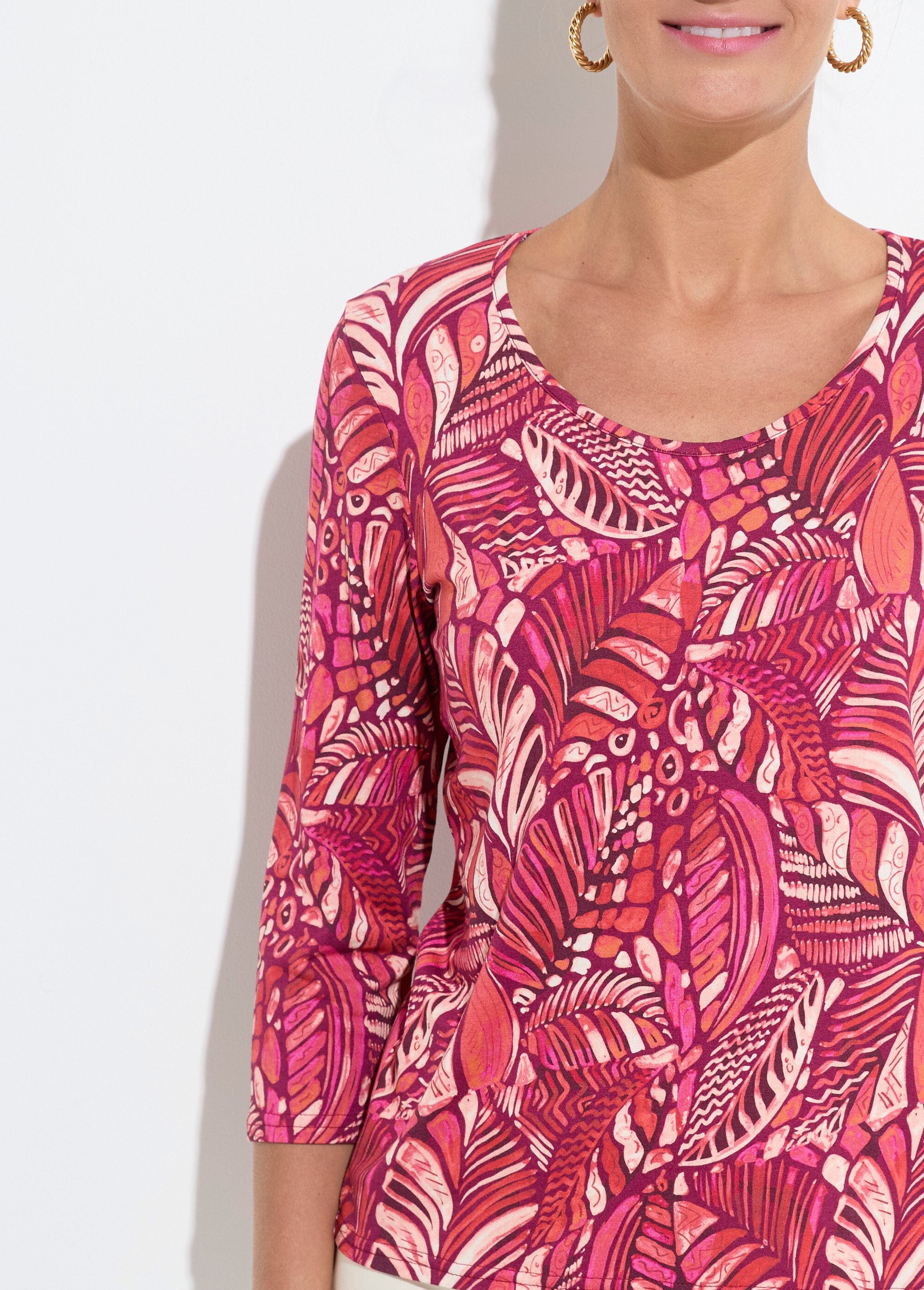 T-shirt_met_patchworkprint_en_ronde_hals_Rose_et_orange_DE1_slim