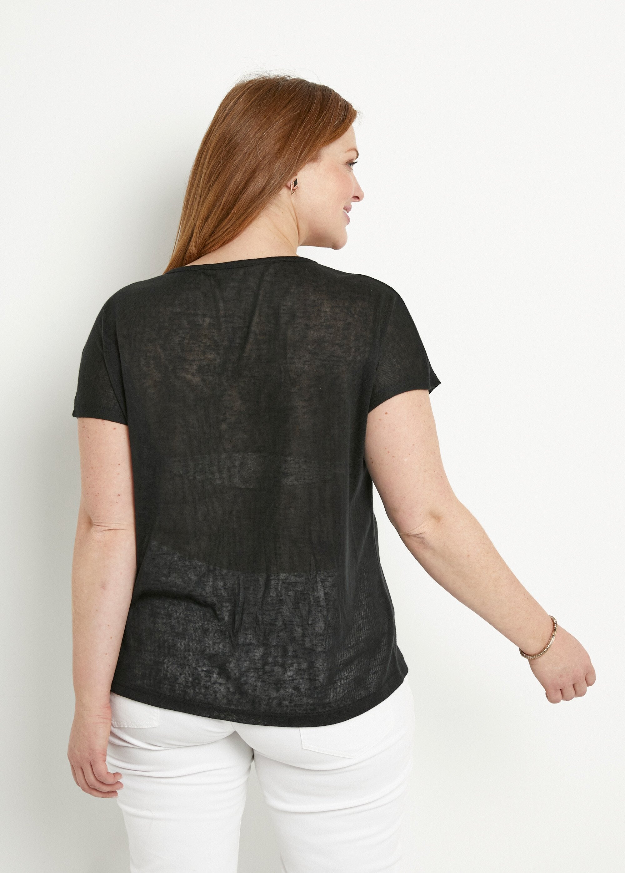 T-shirt_met_ronde_hals_in_gevlamd_breisel_met_goudkleurig_motief_Noir_DO1_curvy