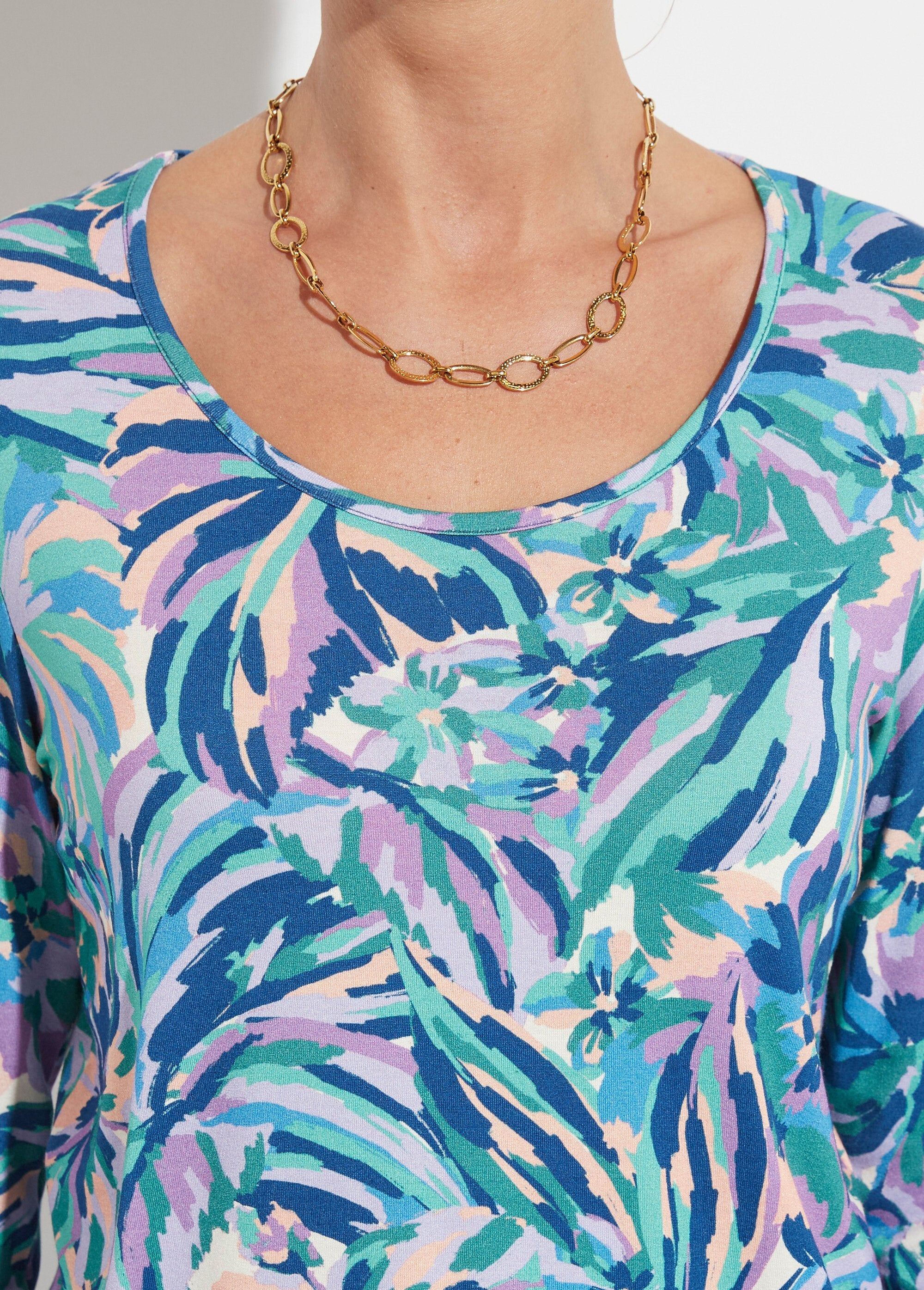 Bedrukt_T-shirt_met_ronde_hals_en_3/4_mouwen_Imprime_bleu_DE1_slim