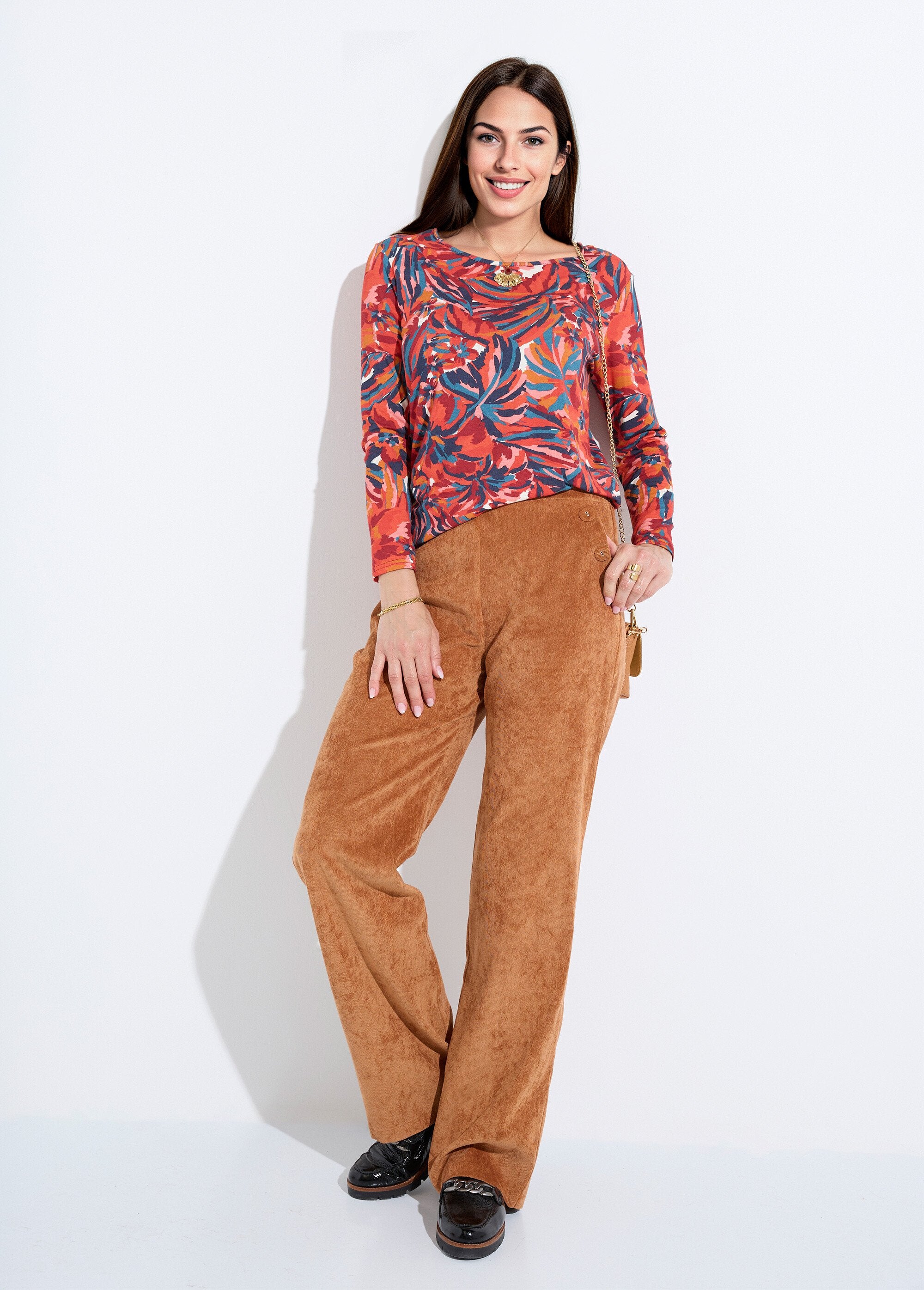 Gebloemd_T-shirt_met_lange_mouwen_en_ronde_hals_Imprime_tomette_SF1_slim