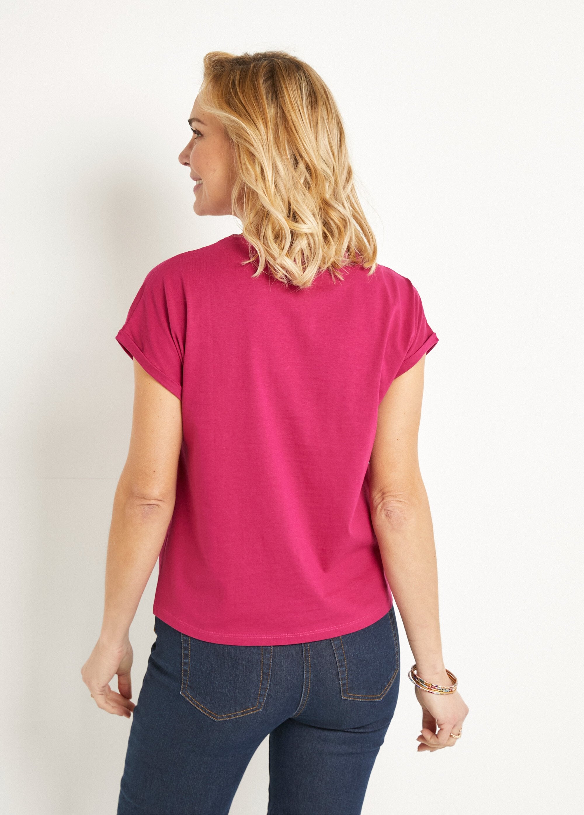 Effen_katoenen_T-shirt_met_pailletten,_korte_mouwen_Cassis_DO1_slim