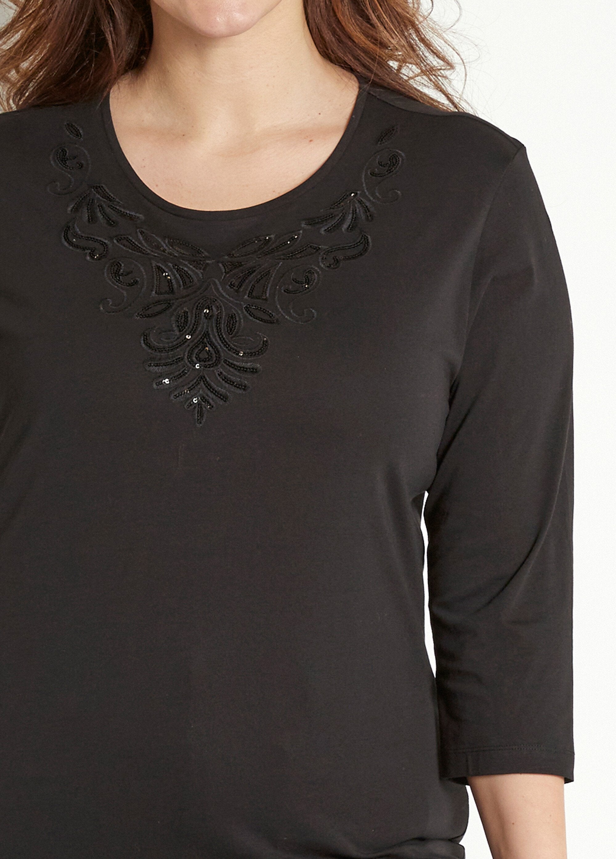 3/4_mouw_geborduurd_kort_T-shirt_Noir_DE1_curvy