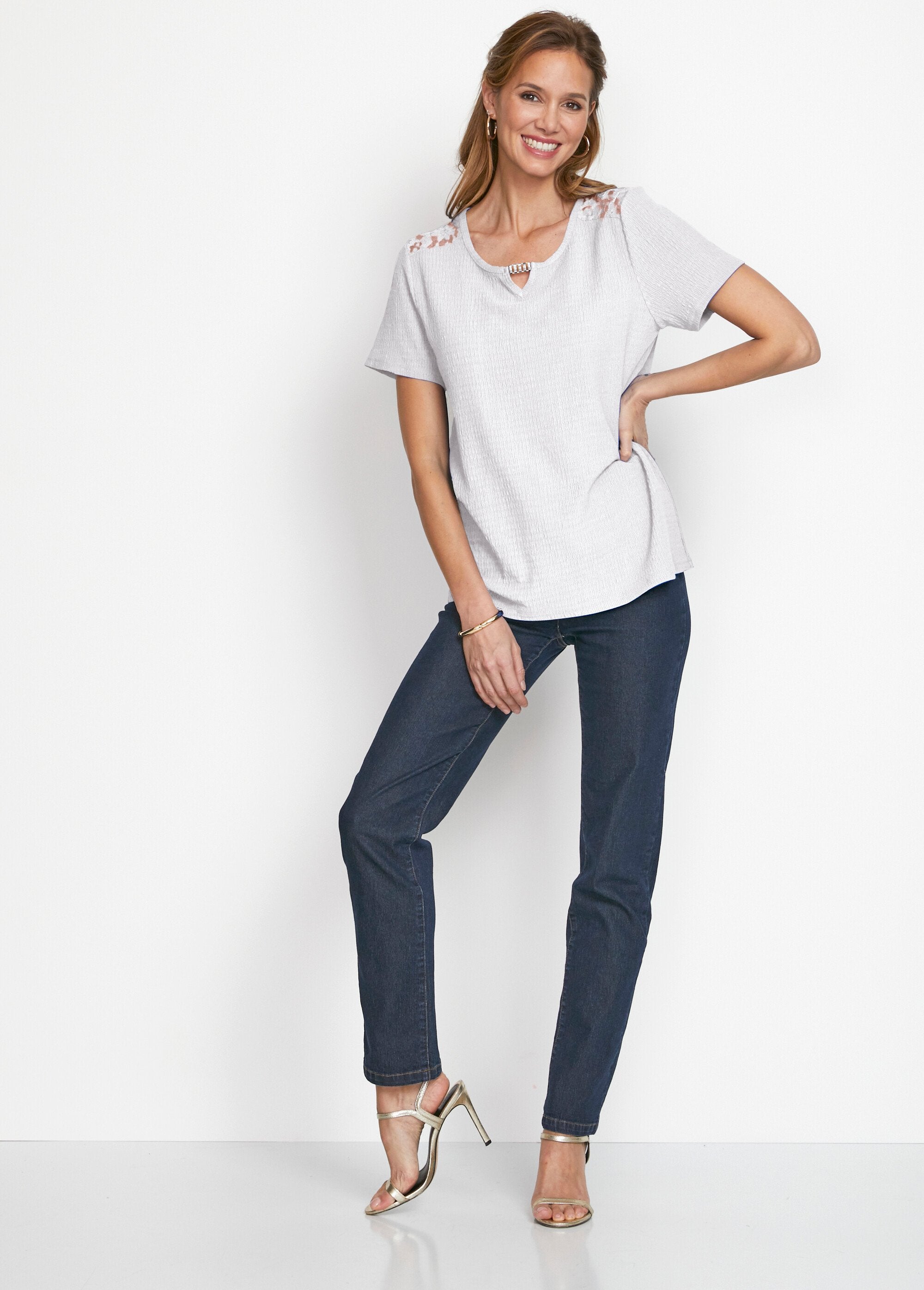 Kort_kanten_T-shirt_Wit_SF1_slim