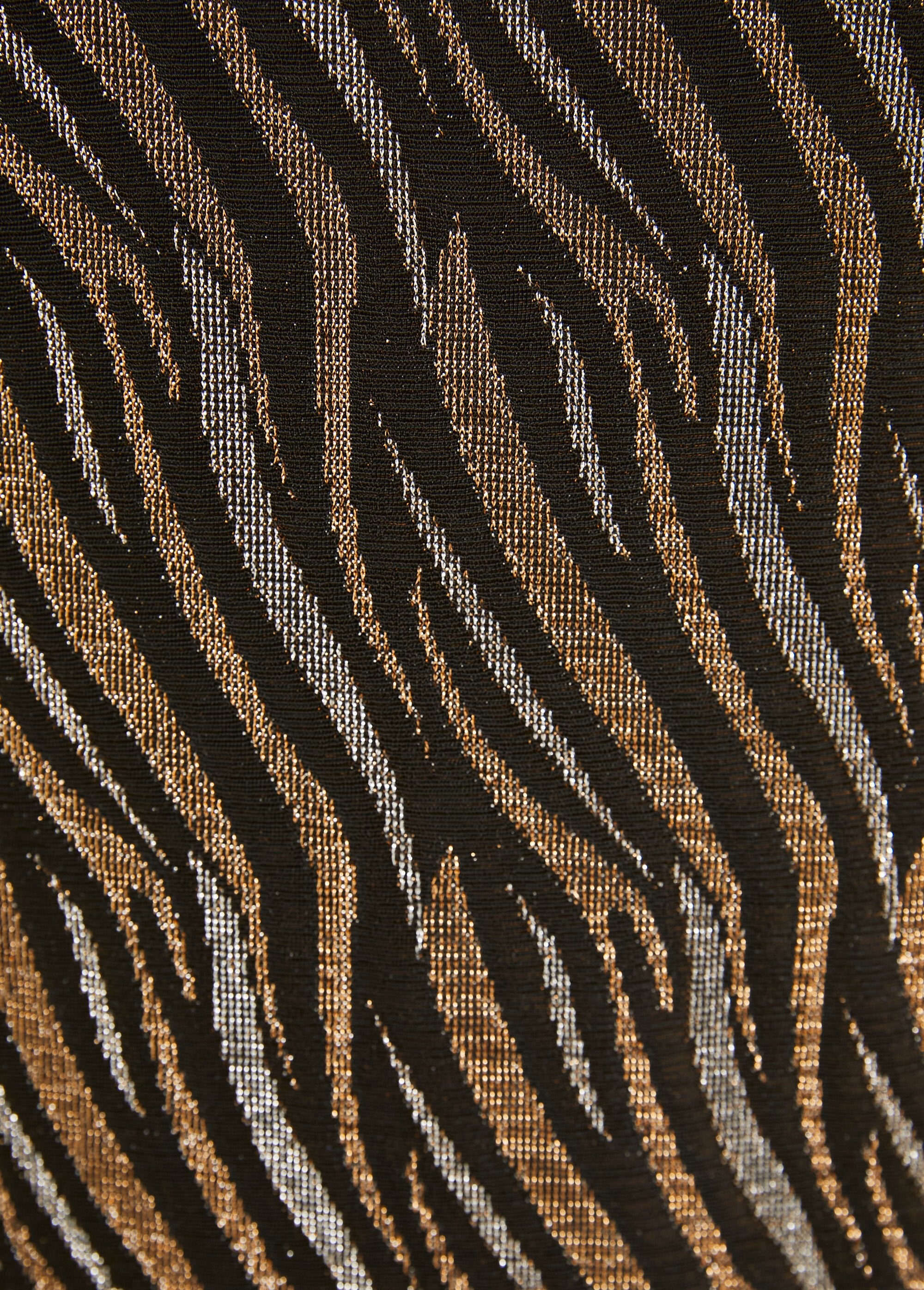 T-shirt_met_glanzend_gebreid_jacquard_kant_Noir_et_cuivre_DE4_slim