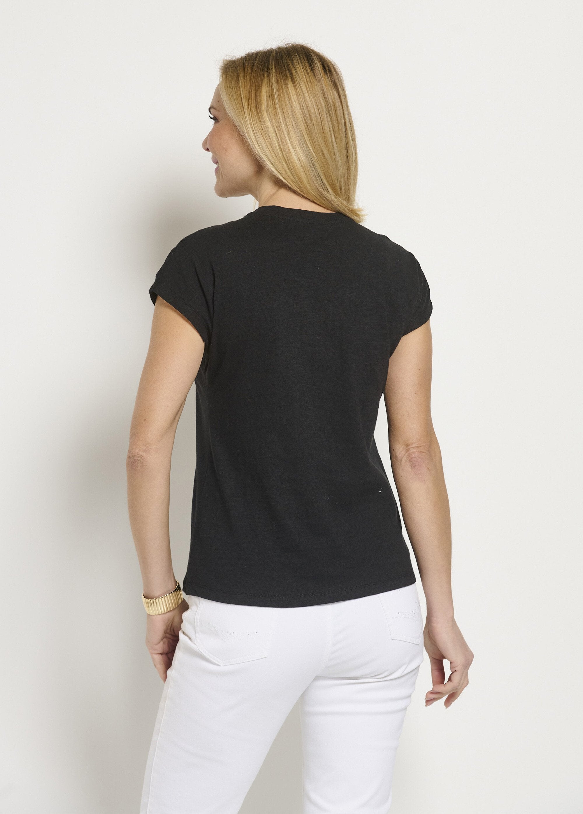 Effen_T-shirt_met_studs_in_vlammensteek_Noir_DO1_slim