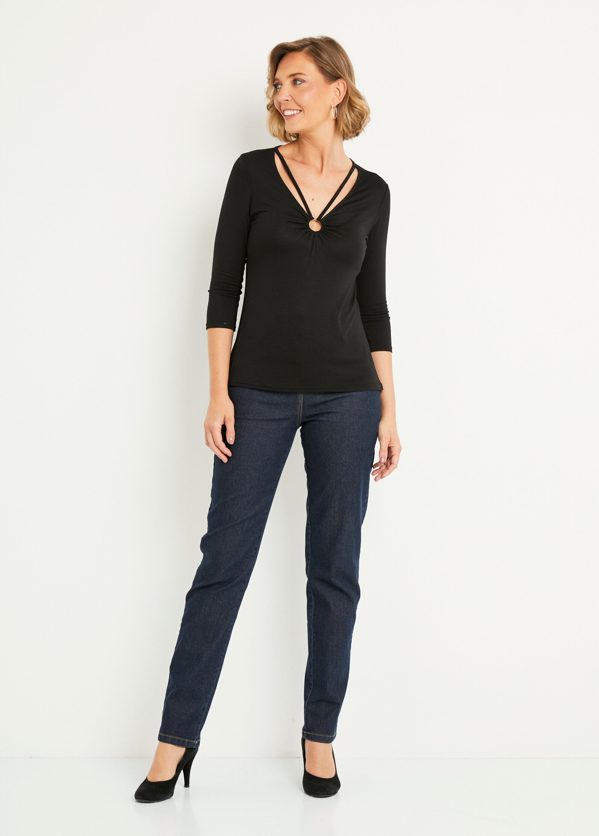 Effen_T-shirt_met_korte_V-hals_Noir_SF1_slim