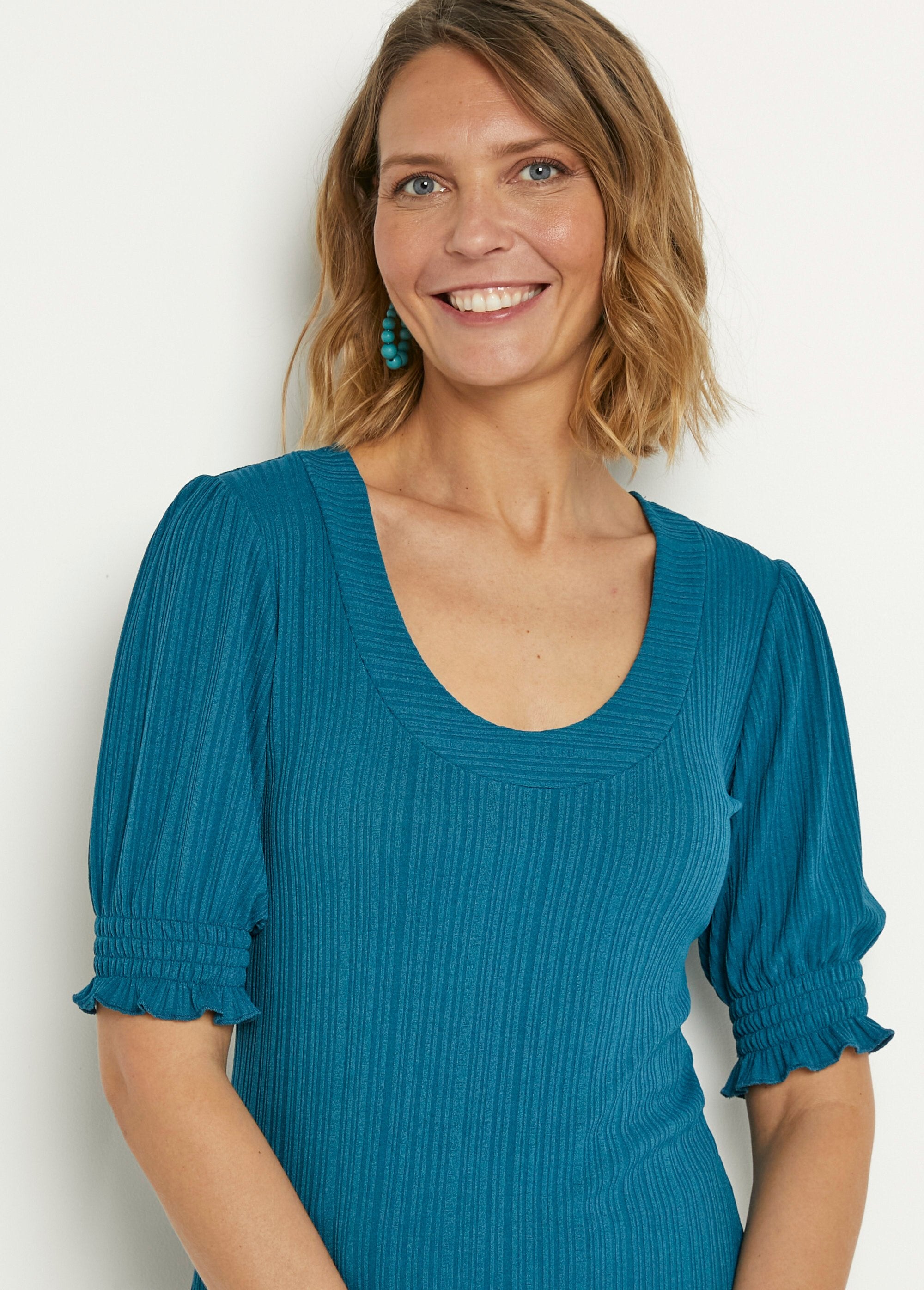 Faux_effen_T-shirt_met_ronde_hals_en_mouwen_met_ruches_Canard_DE1_slim