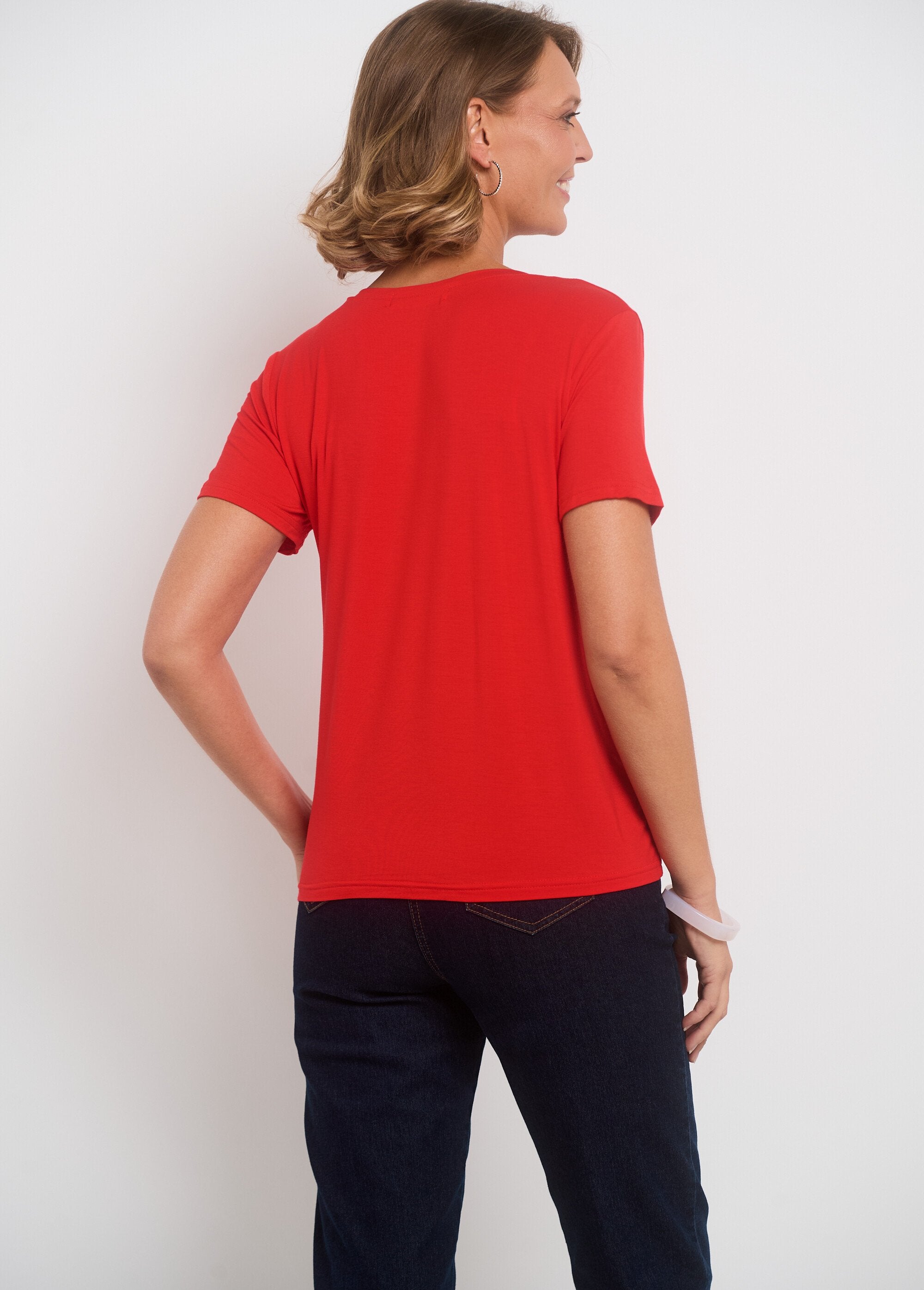 Vloeiend_V-hals_T-shirt_met_korte_mouwen_Rouge_DO1_slim