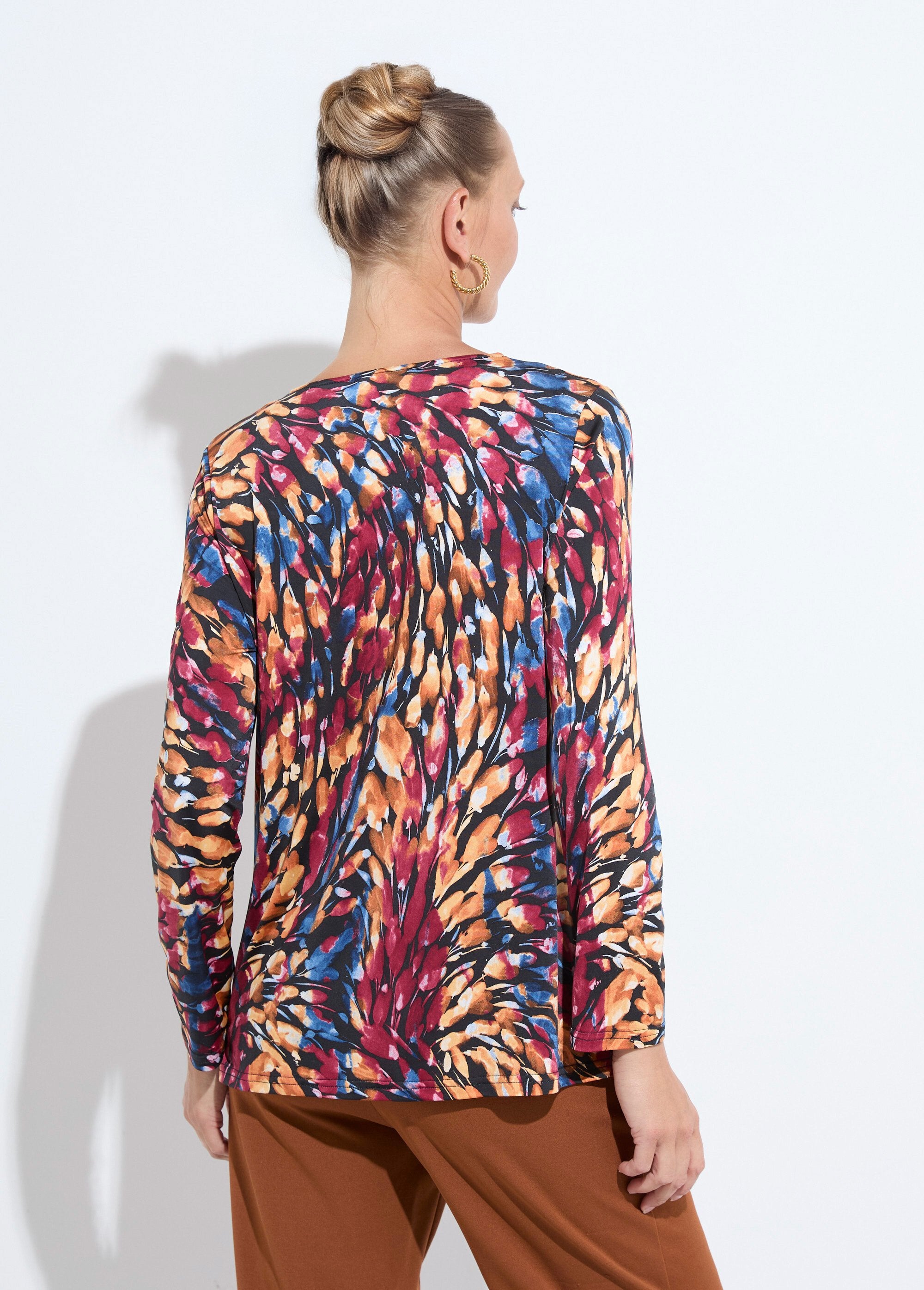 Los_T-shirt_met_V-hals_en_lange_mouwen_Bordeaux_et_miel_DO1_slim