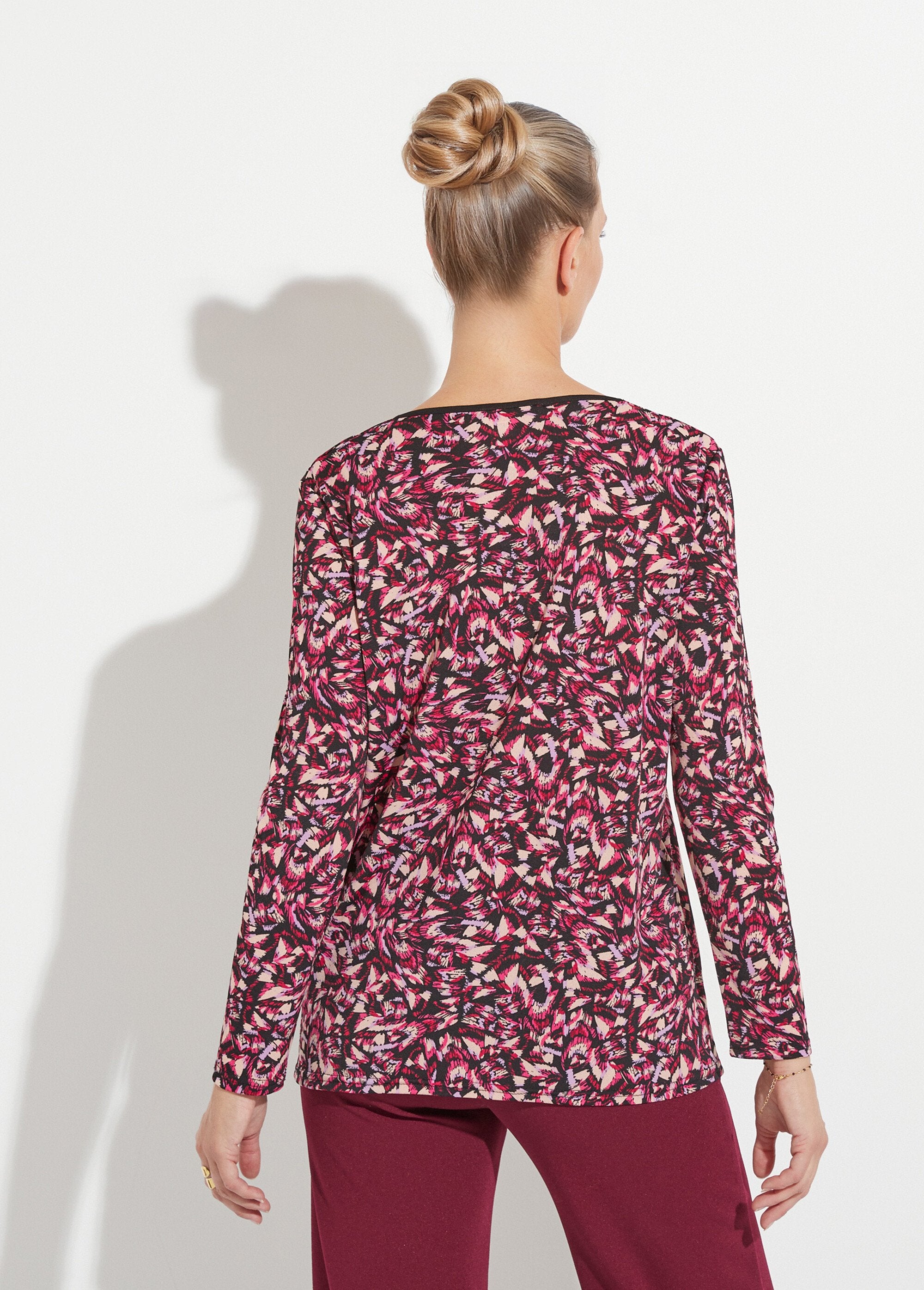 Lang,_los_T-shirt_met_grafische_print_Rose_et_beige_DO1_slim