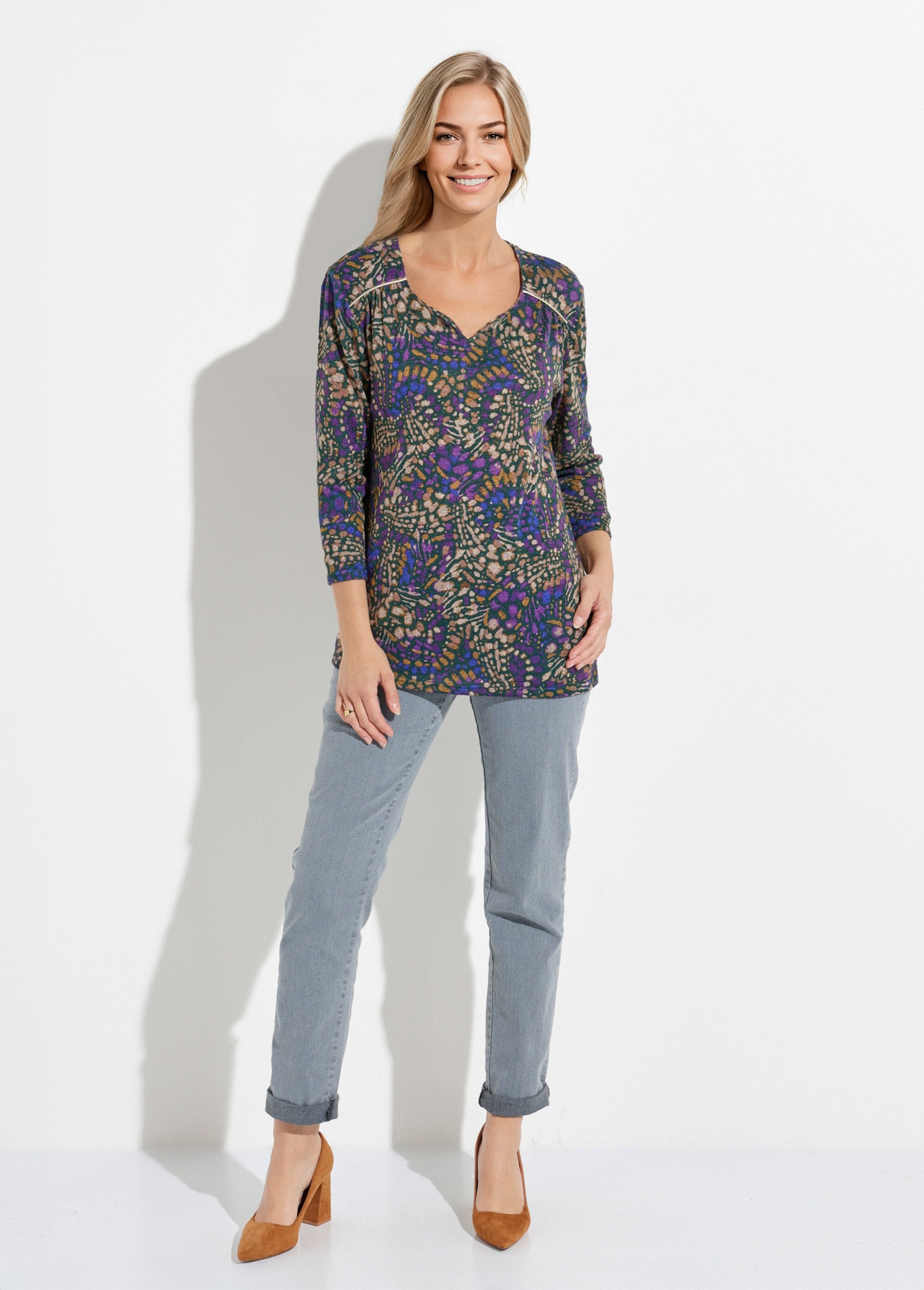 Lang_uitlopend_T-shirt,_3/4_mouwen,_tachistprint_Violet_et_beige_SF1_slim