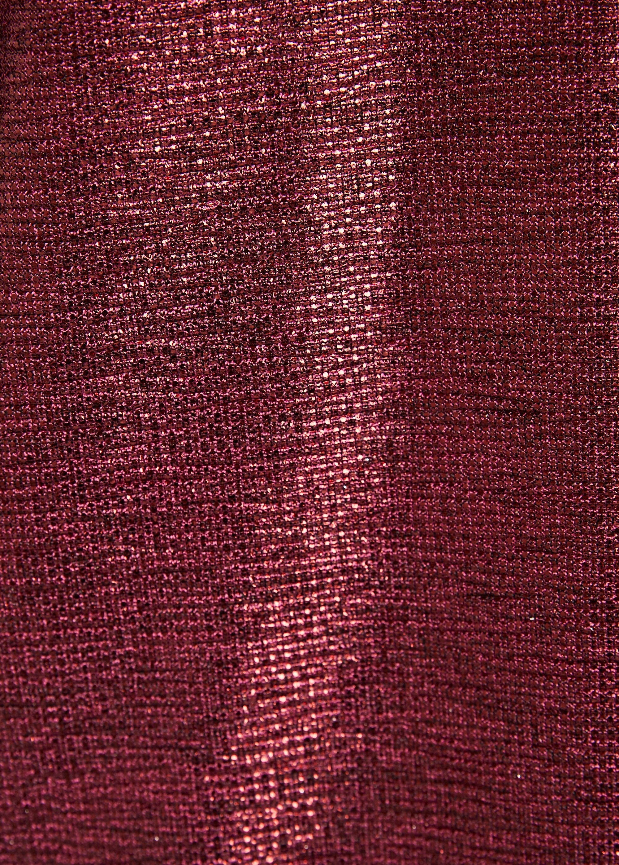 Los_T-shirt_van_glanzend_breisel_met_V-hals,_halflang_Framboise_DE4_slim